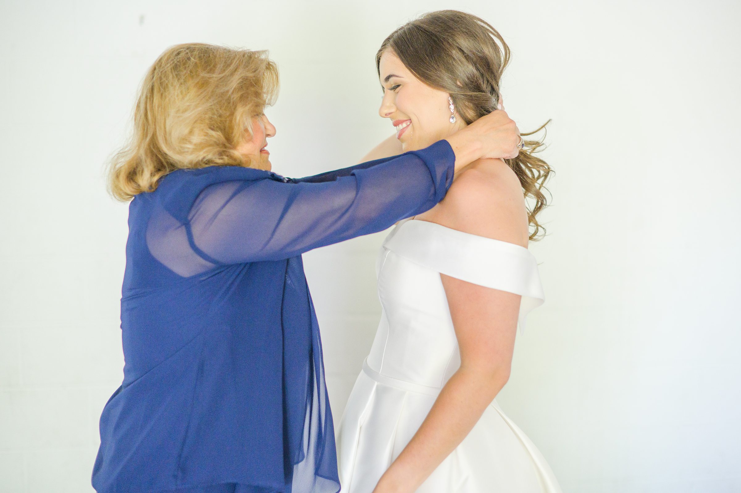 Light Blue Spring Wedding Day at Oxon Hill Manor in Maryland Photographed by Baltimore Wedding Photographer Cait Kramer Photography