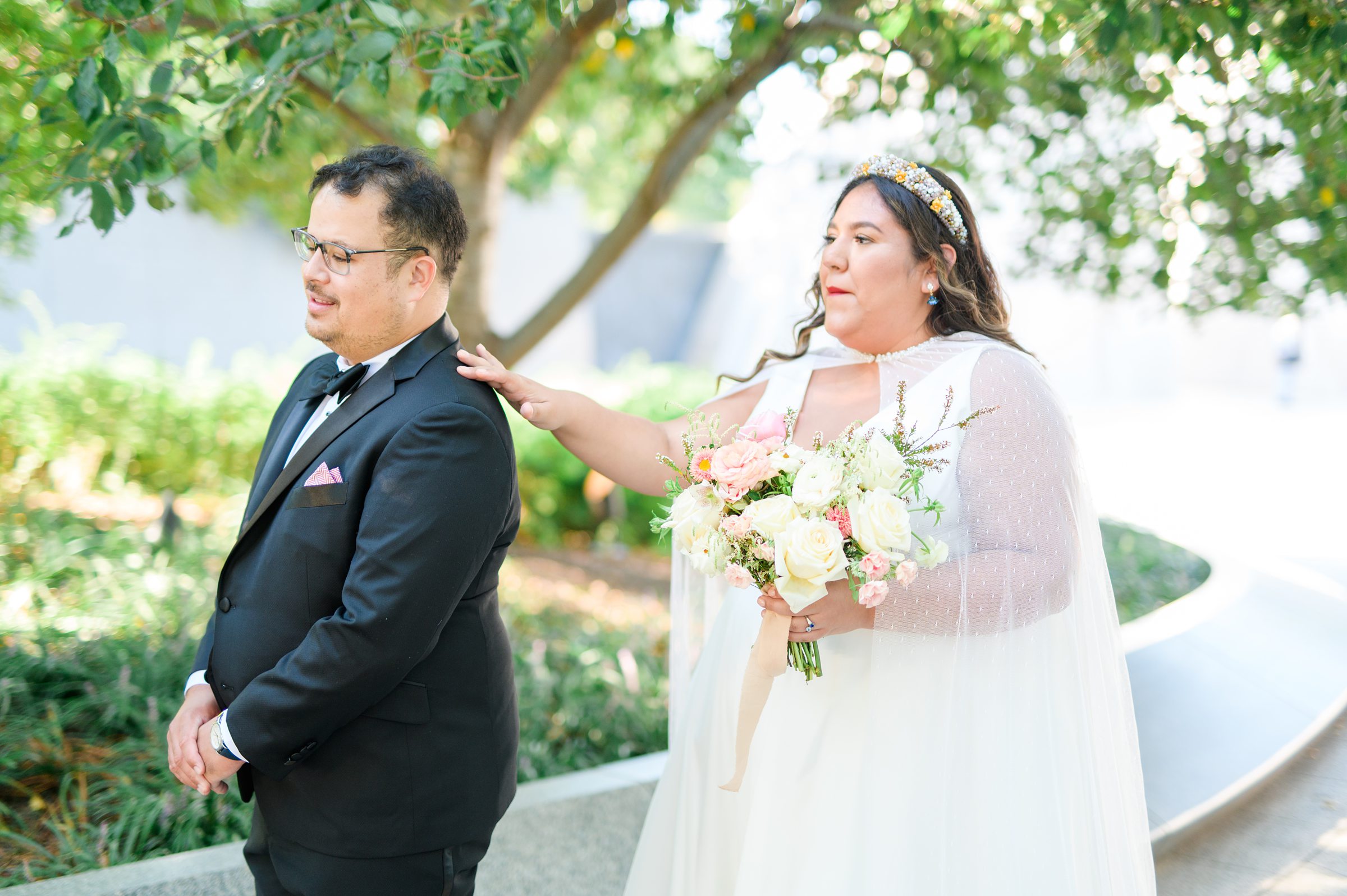 Intimate Fall shades of pink and blue Wedding at the DC War Memorial in Washington DC Photographed by Baltimore Wedding Photographer Cait Kramer Photography