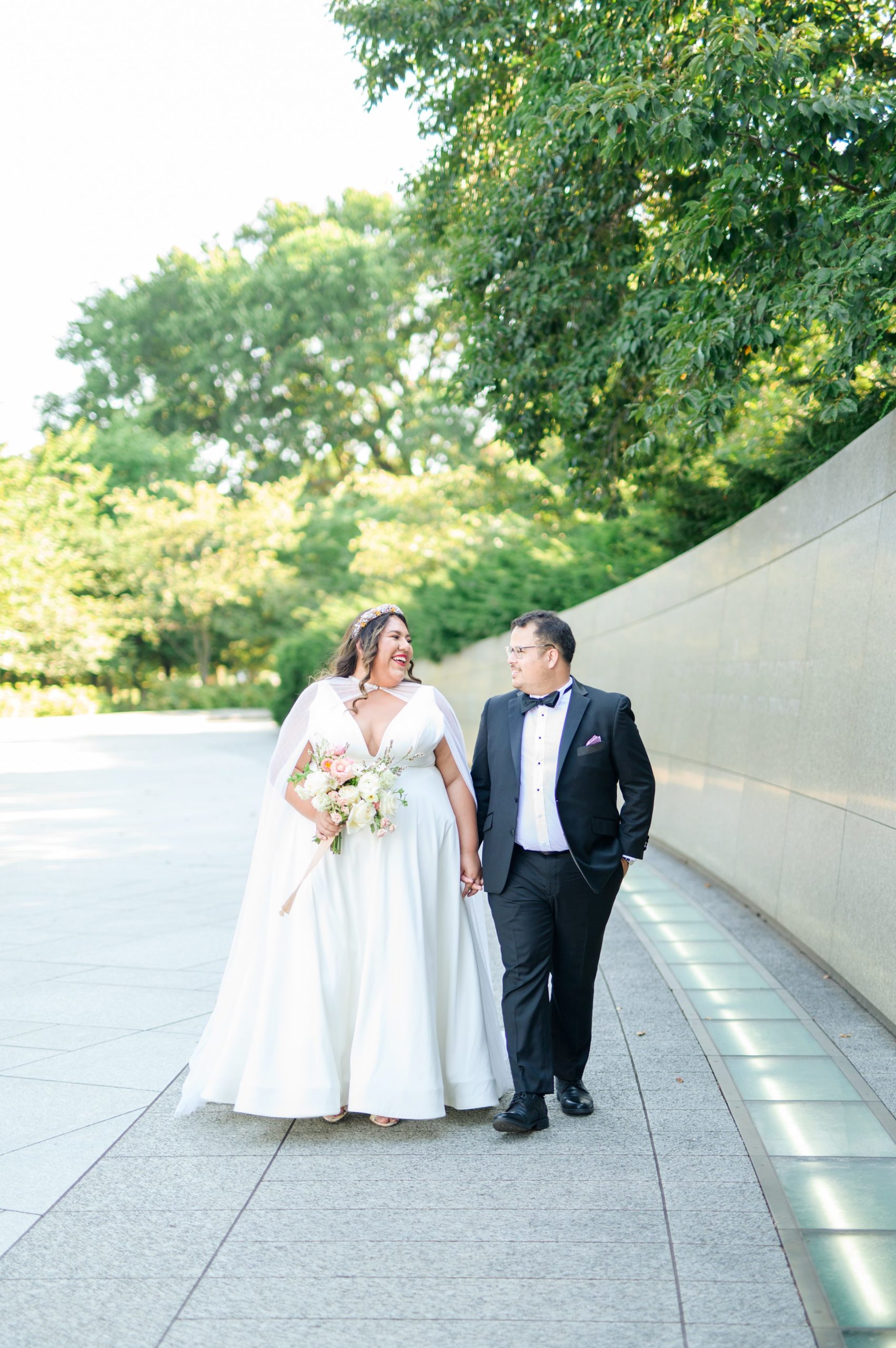 Intimate Fall shades of pink and blue Wedding at the DC War Memorial in Washington DC Photographed by Baltimore Wedding Photographer Cait Kramer Photography