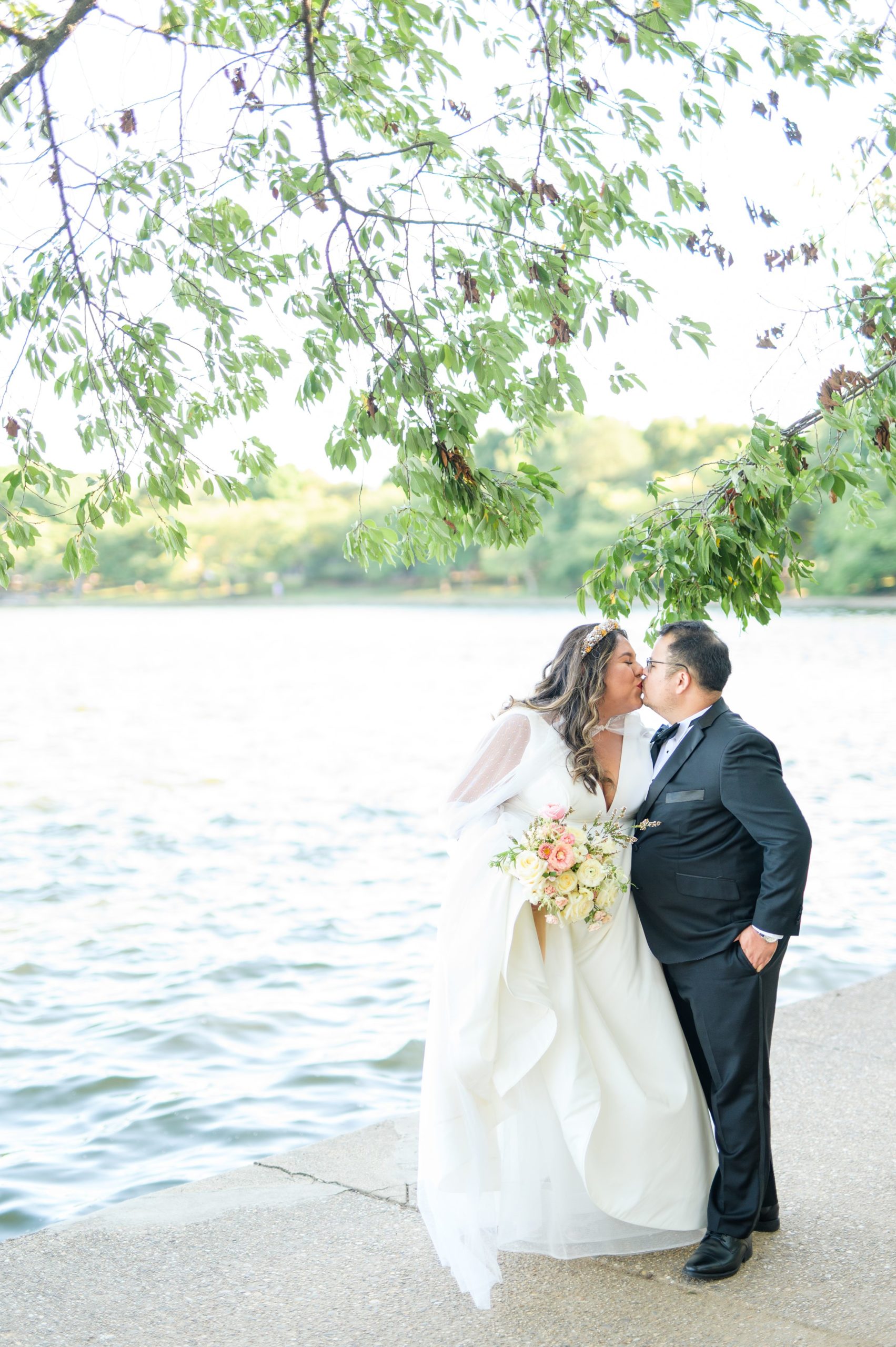 Intimate Fall shades of pink and blue Wedding at the DC War Memorial in Washington DC Photographed by Baltimore Wedding Photographer Cait Kramer Photography