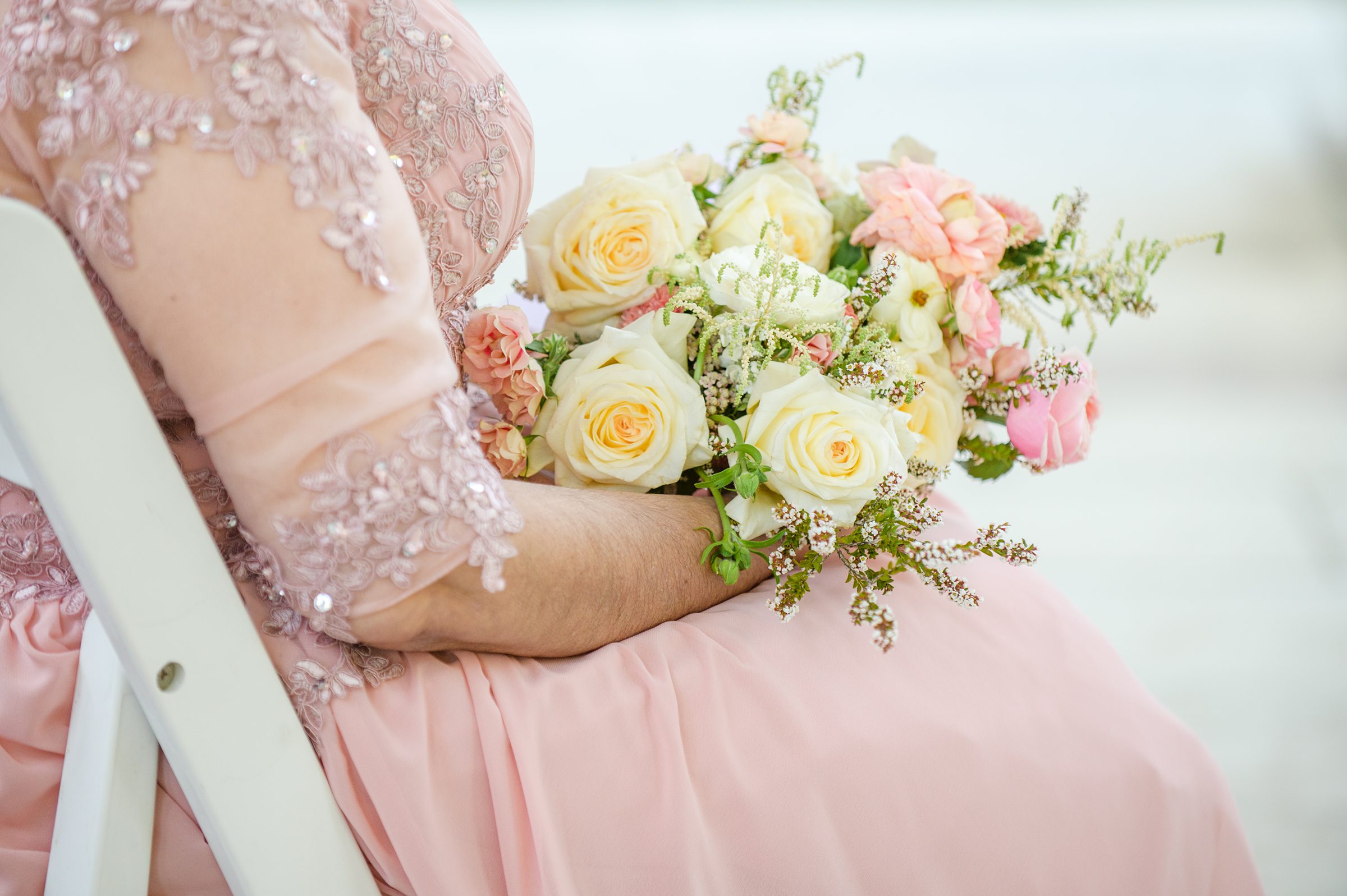 Intimate Fall shades of pink and blue Wedding at the DC War Memorial in Washington DC Photographed by Baltimore Wedding Photographer Cait Kramer Photography