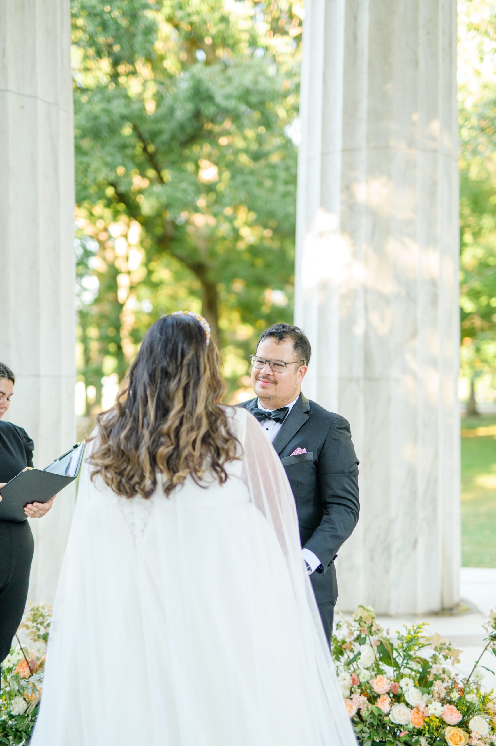 Intimate Fall shades of pink and blue Wedding at the DC War Memorial in Washington DC Photographed by Baltimore Wedding Photographer Cait Kramer Photography