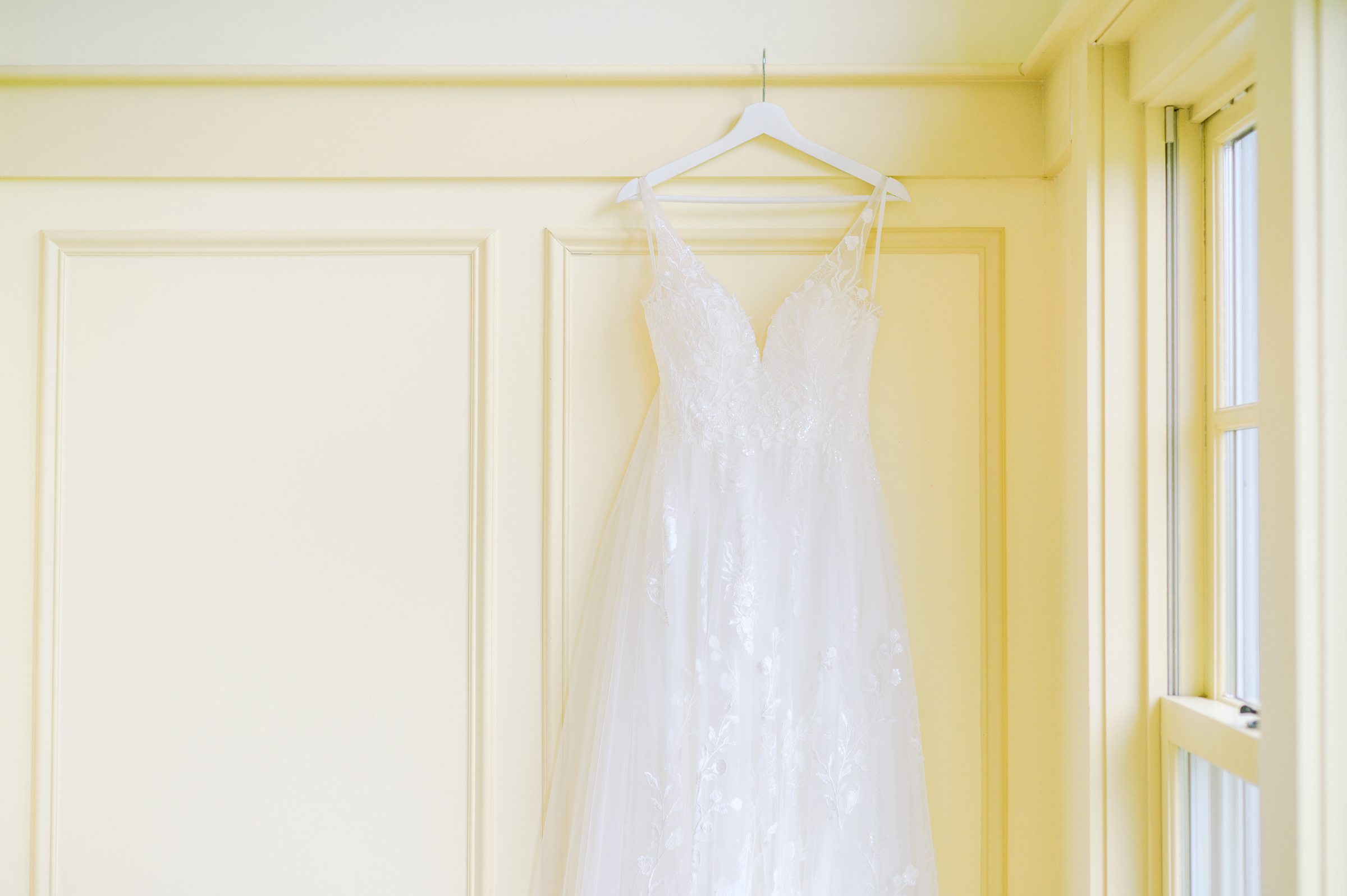 Light Blue Spring wedding day at Catoctin Hall at Musket Ridge Photographed by Baltimore Wedding Photographer Cait Kramer Photography