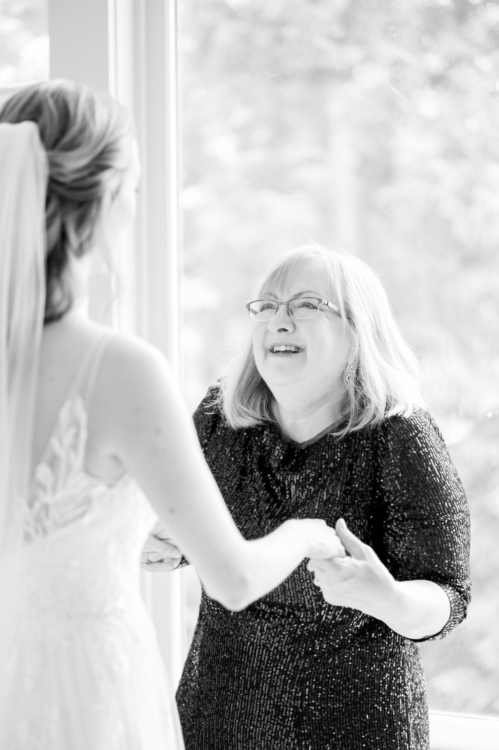 Light Blue Spring wedding day at Catoctin Hall at Musket Ridge Photographed by Baltimore Wedding Photographer Cait Kramer Photography