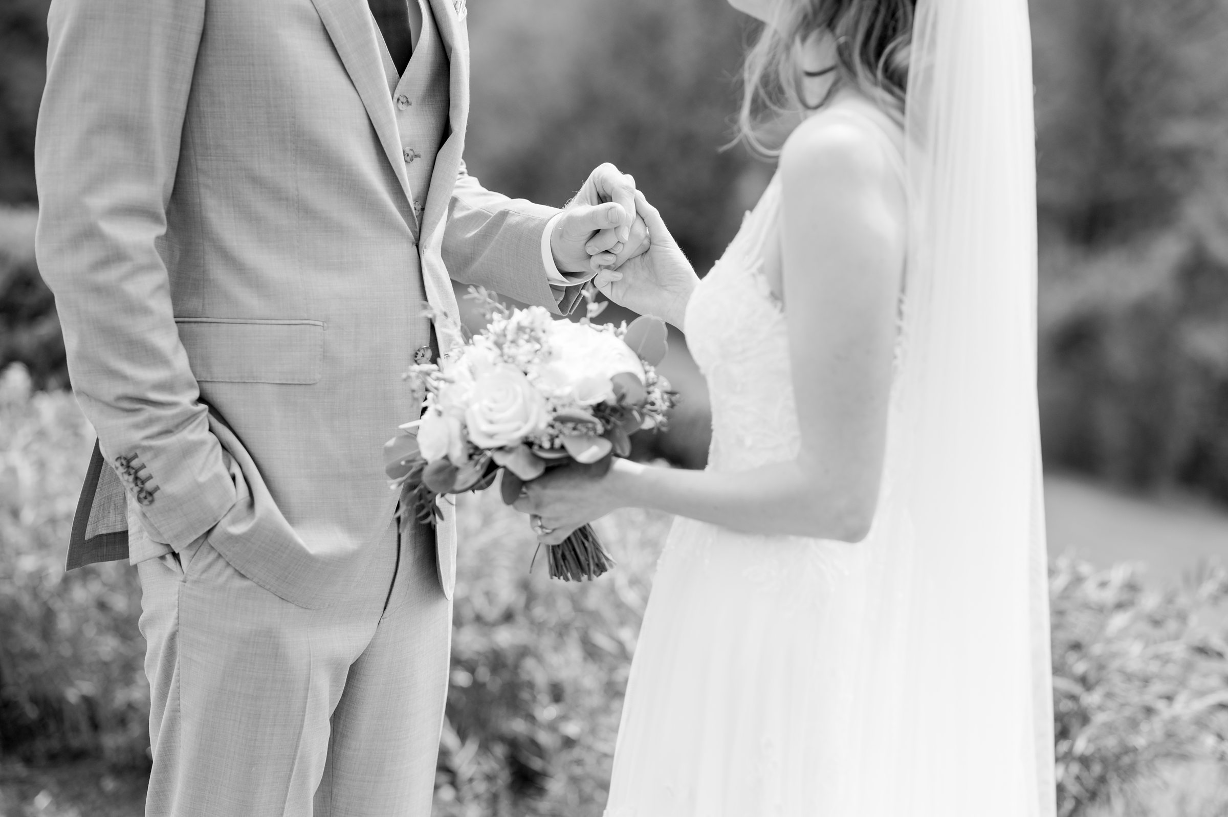 Light Blue Spring wedding day at Catoctin Hall at Musket Ridge Photographed by Baltimore Wedding Photographer Cait Kramer Photography