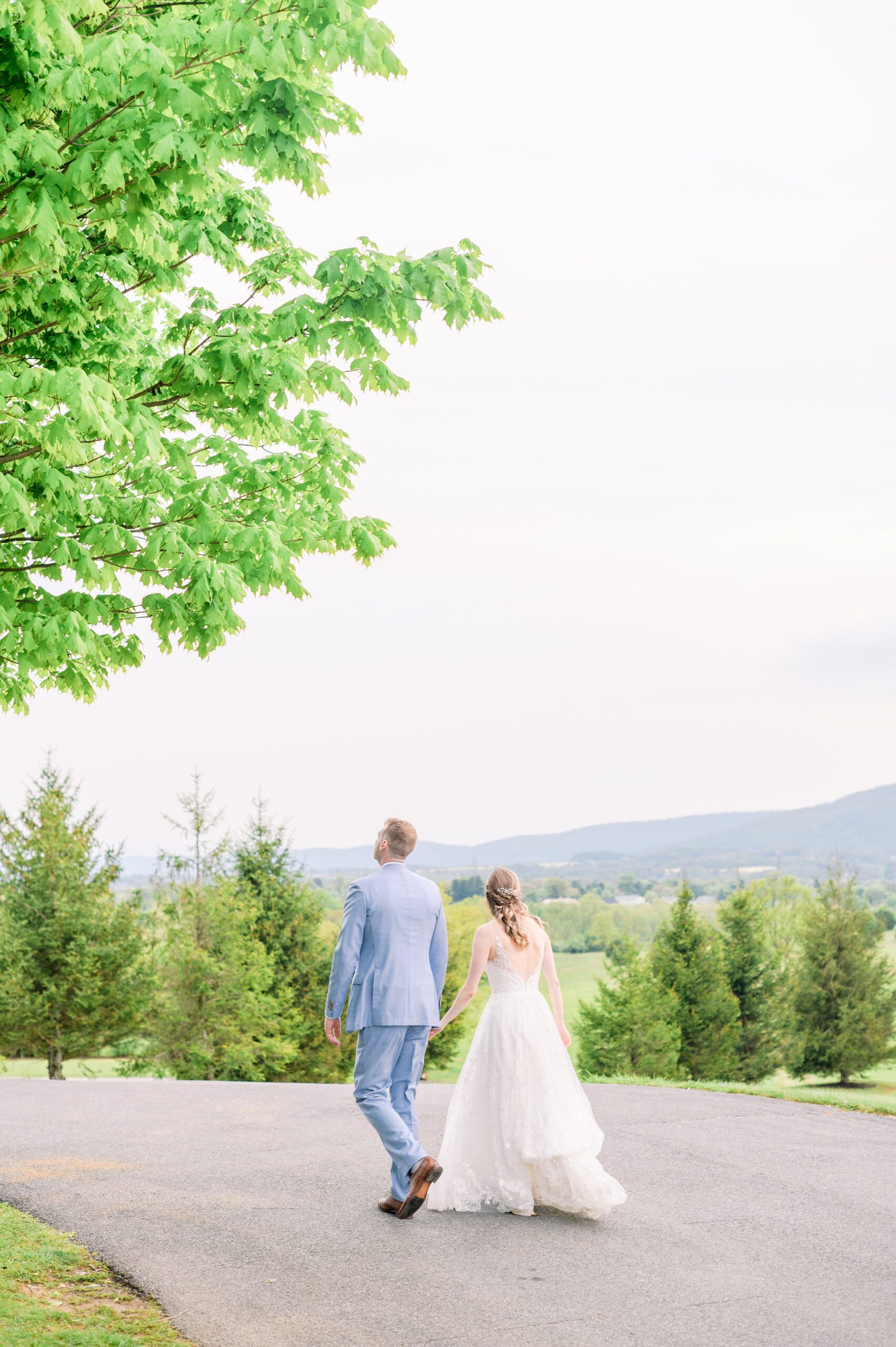 Light Blue Spring wedding day at Catoctin Hall at Musket Ridge Photographed by Baltimore Wedding Photographer Cait Kramer Photography