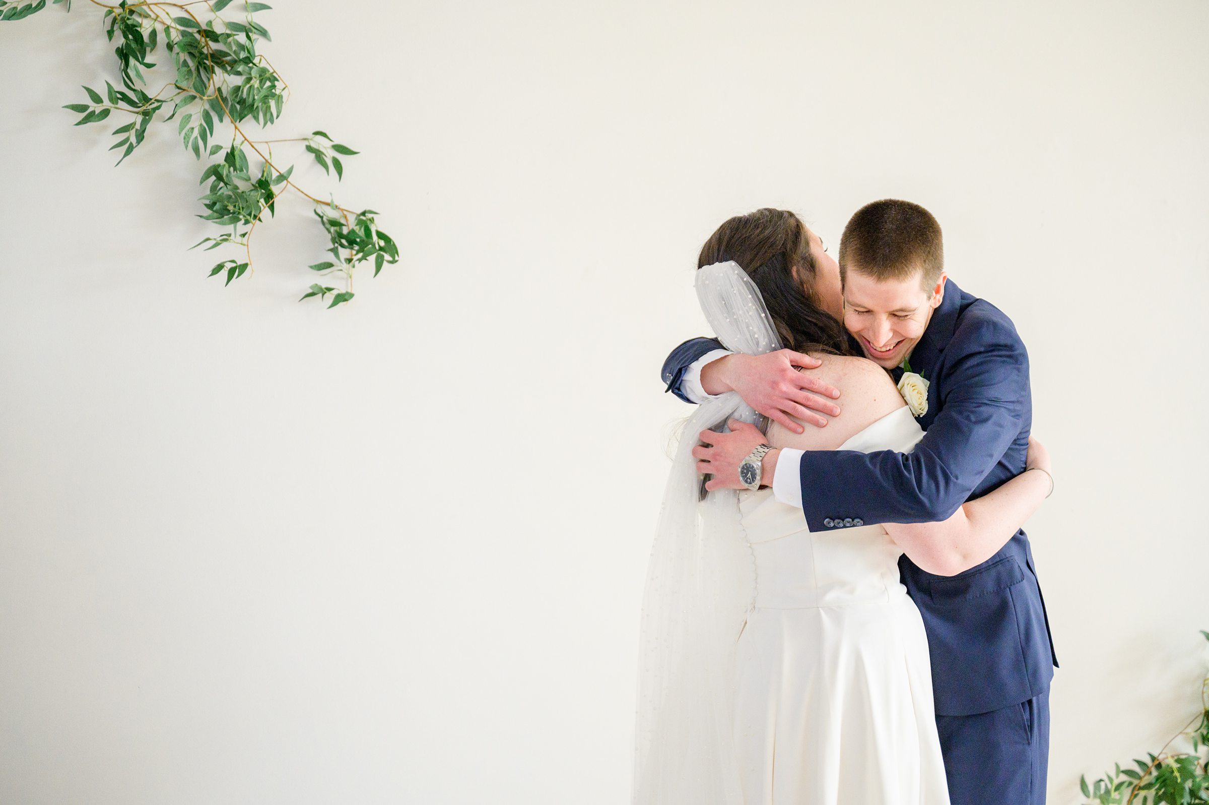 Lilac Spring wedding day at Glenmaura National Golf Club Photographed by Baltimore Wedding Photographer Cait Kramer Photography