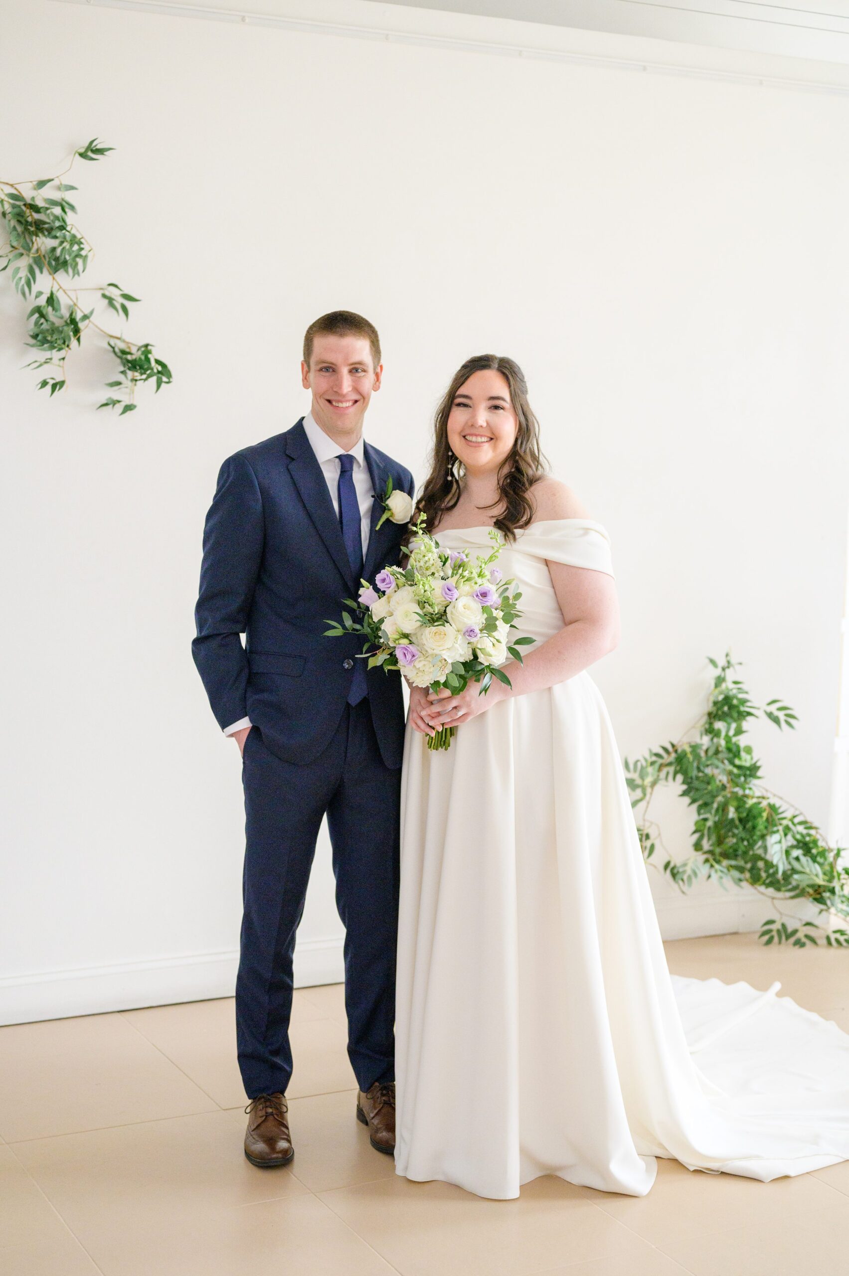 Lilac Spring wedding day at Glenmaura National Golf Club Photographed by Baltimore Wedding Photographer Cait Kramer Photography