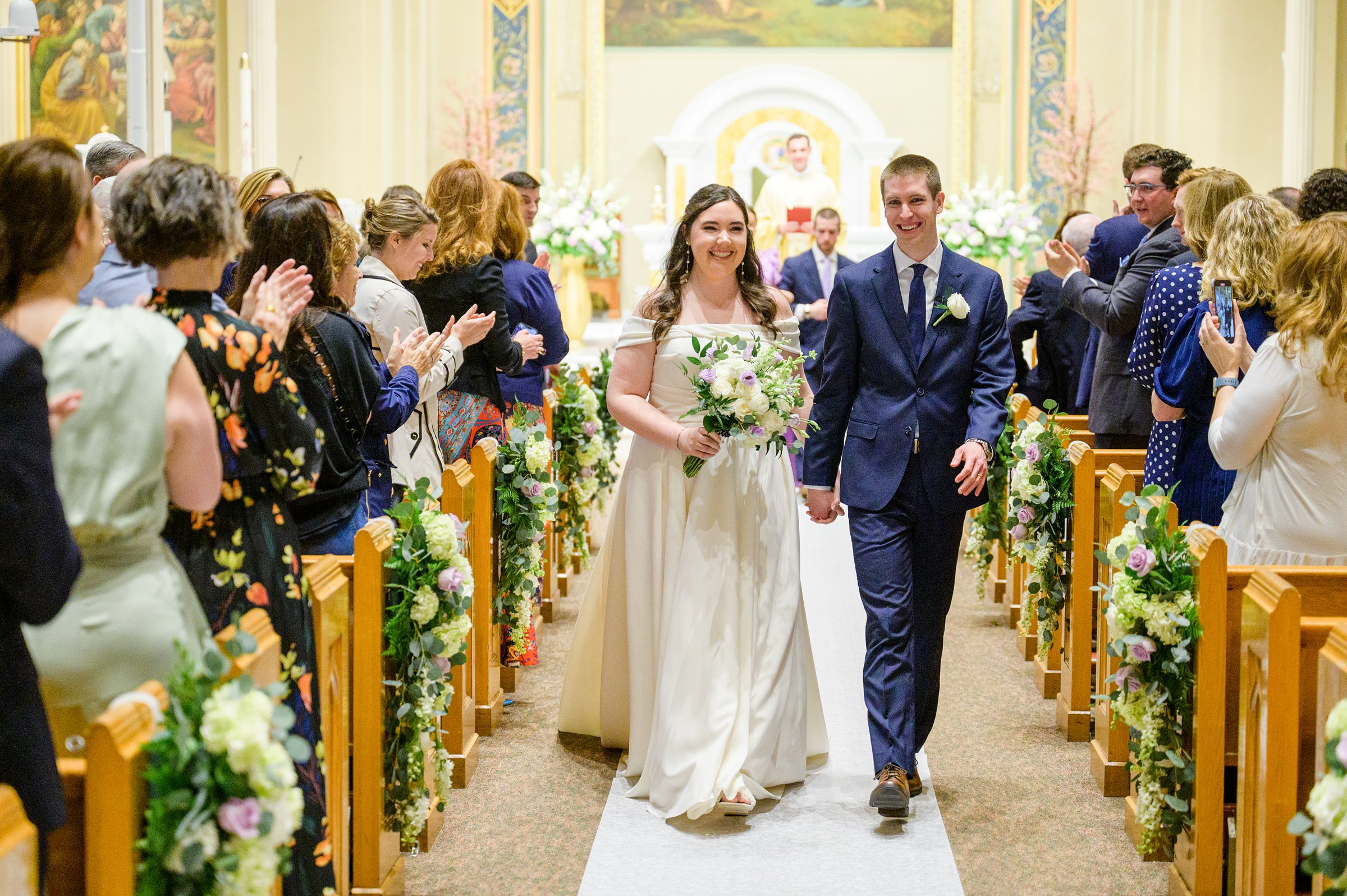 Lilac Spring wedding day at Glenmaura National Golf Club Photographed by Baltimore Wedding Photographer Cait Kramer Photography