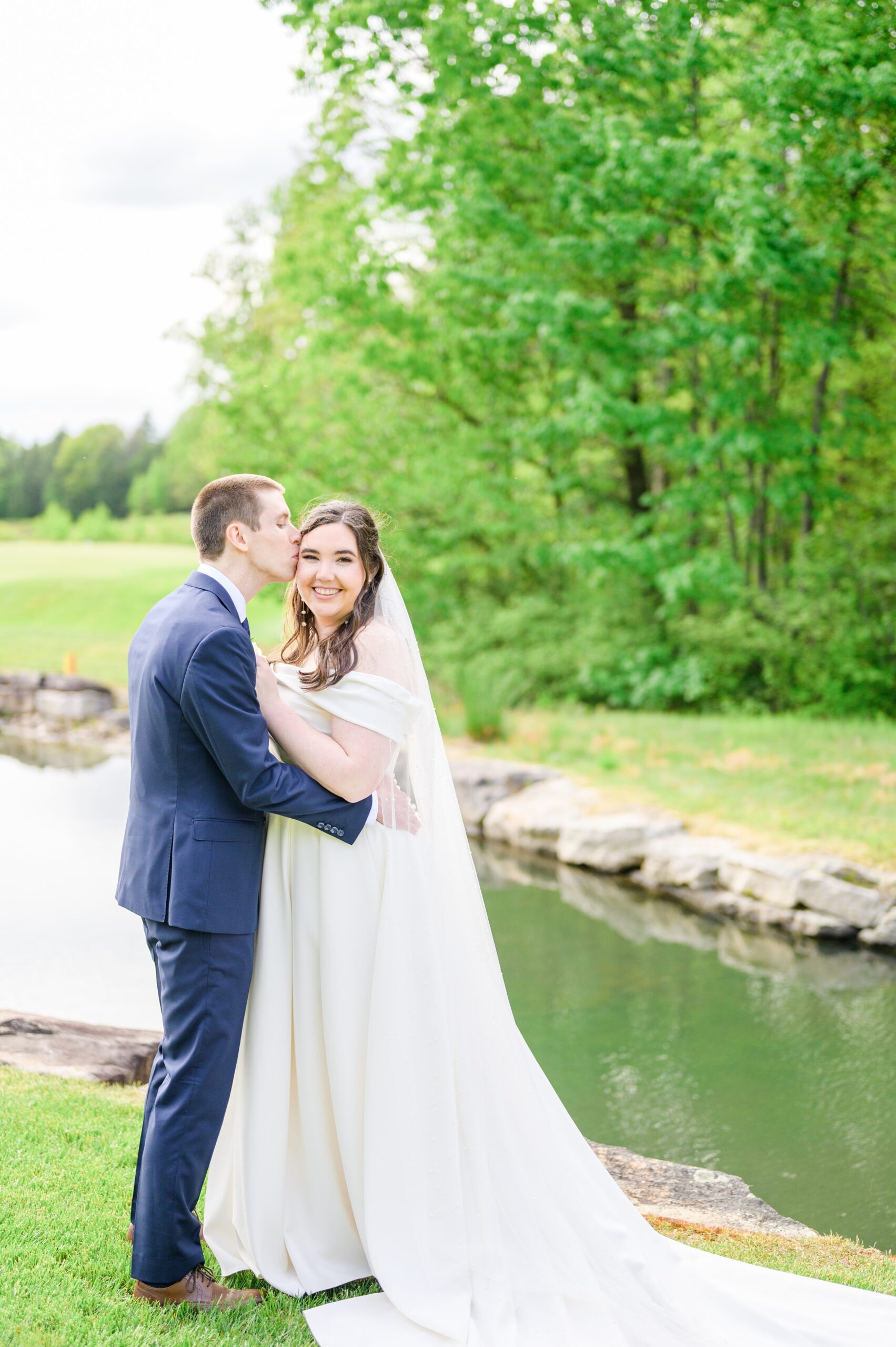Lilac Spring wedding day at Glenmaura National Golf Club Photographed by Baltimore Wedding Photographer Cait Kramer Photography