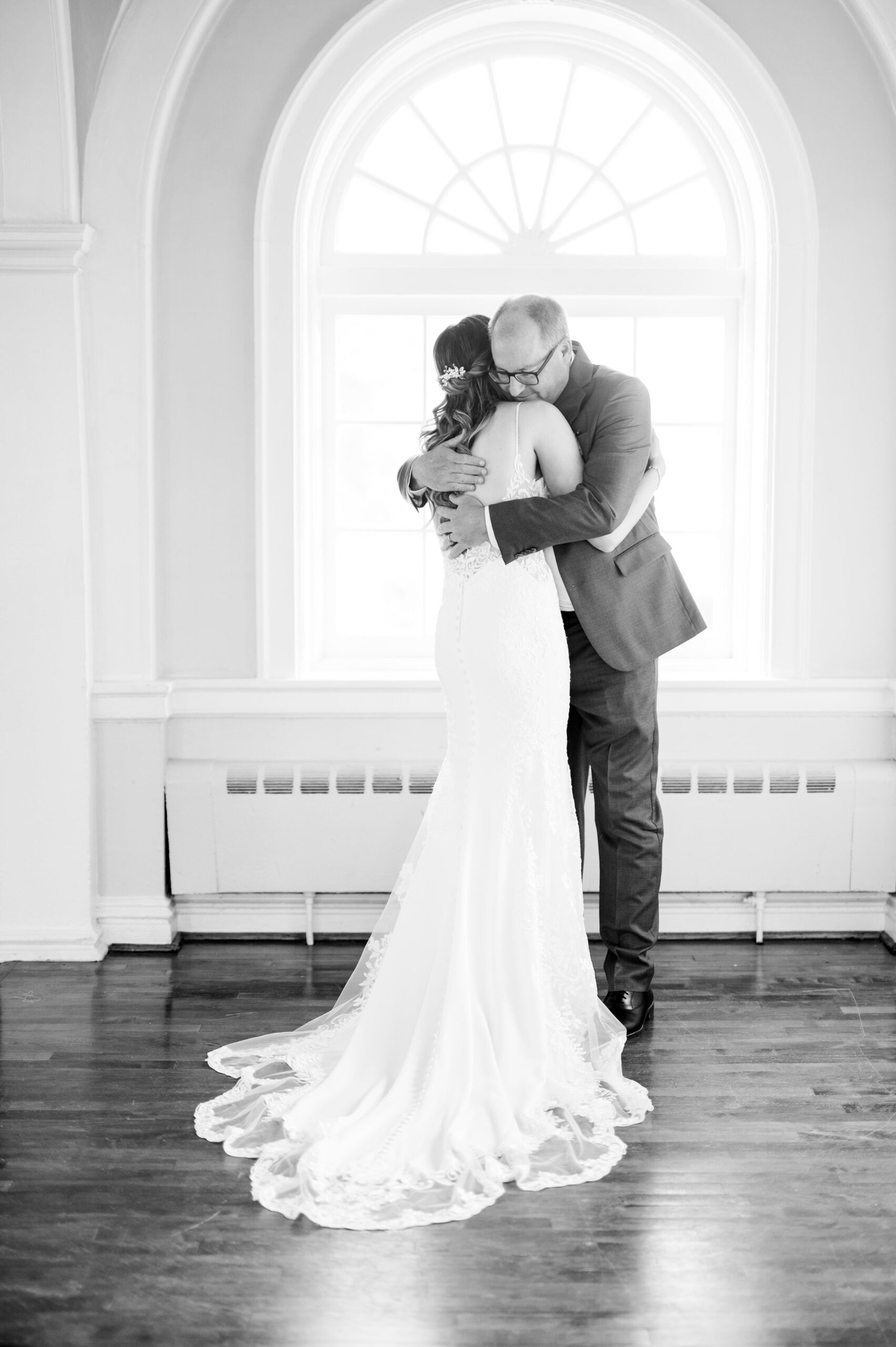 Silver Sage and Navy Summer wedding day at the Philadelphia Cricket Club Photographed by Baltimore Wedding Photographer Cait Kramer Photography