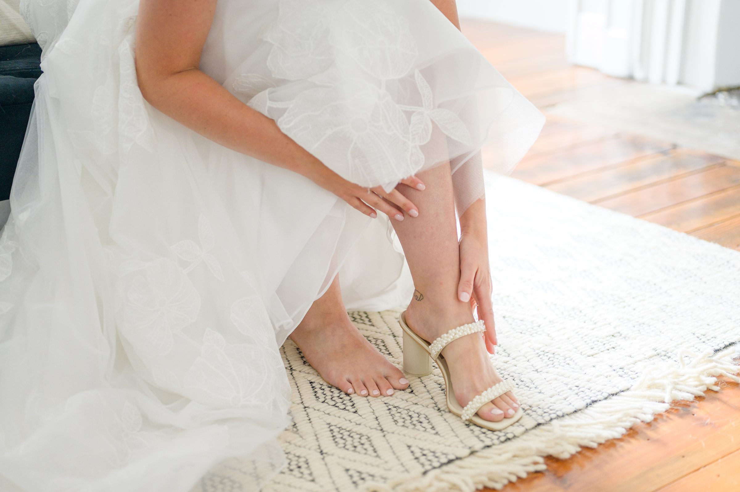 Sage Green and Navy Blue summer wedding at the Frederick Douglass Maritime Museum in Baltimore, Maryland. Photographed by Baltimore Wedding Photographer Cait Kramer Photography