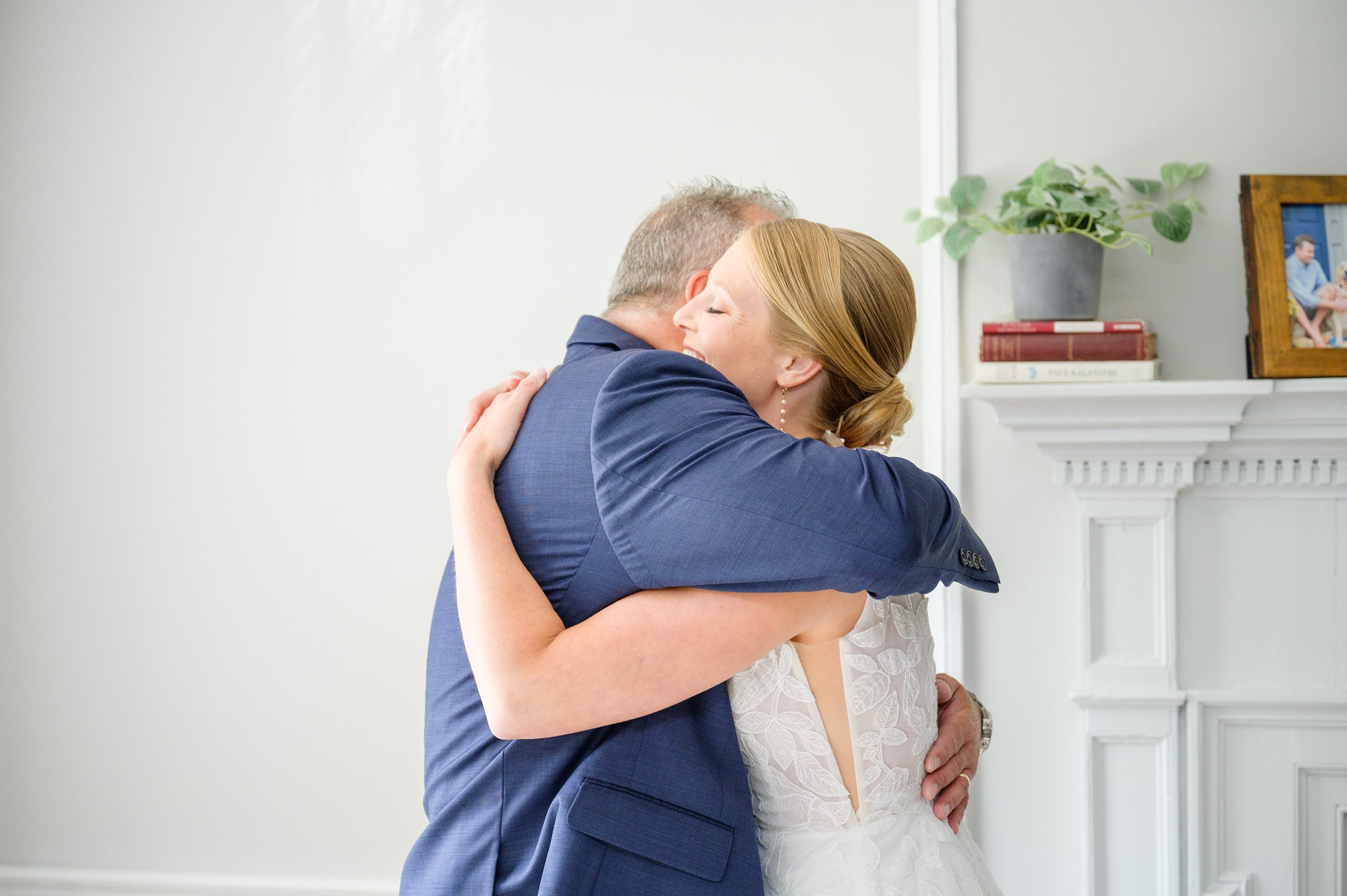 Sage Green and Navy Blue summer wedding at the Frederick Douglass Maritime Museum in Baltimore, Maryland. Photographed by Baltimore Wedding Photographer Cait Kramer Photography