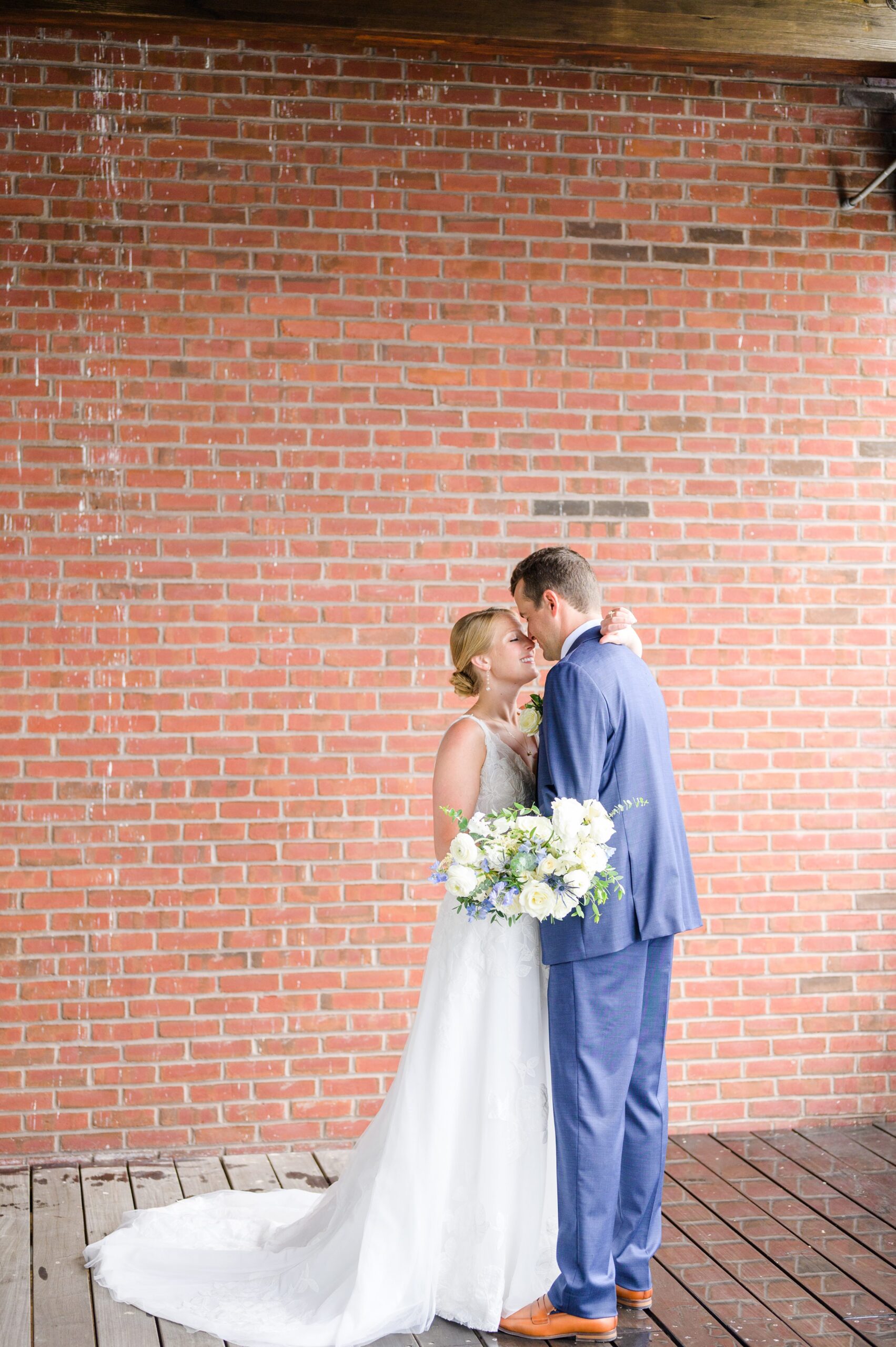 Sage Green and Navy Blue summer wedding at the Frederick Douglass Maritime Museum in Baltimore, Maryland. Photographed by Baltimore Wedding Photographer Cait Kramer Photography