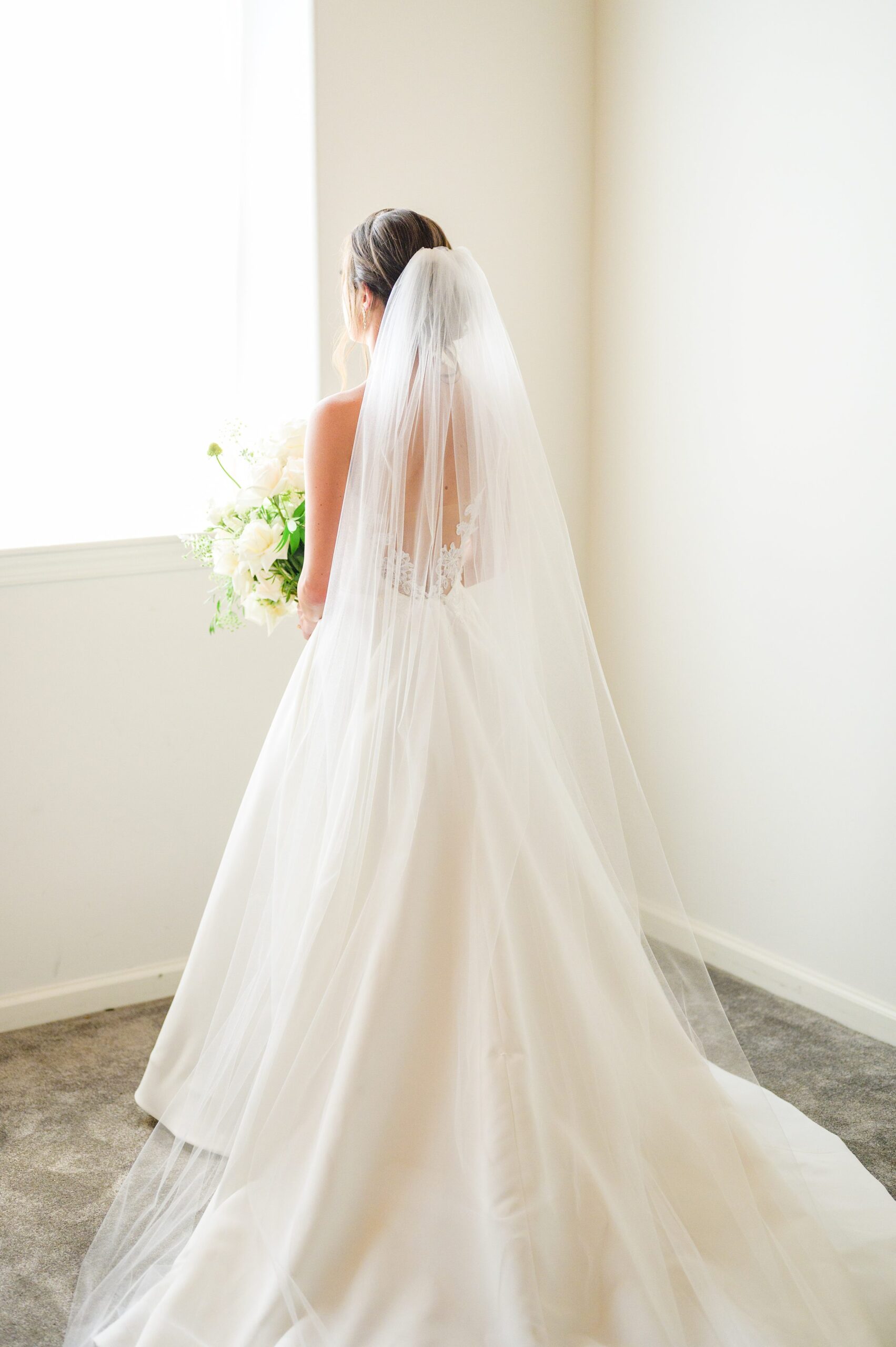 Neutral and Elegant summer wedding day at the Cork Factory Hotel in Lancaster, Pennsylvania Photographed by Baltimore Wedding Photographer Cait Kramer Photography