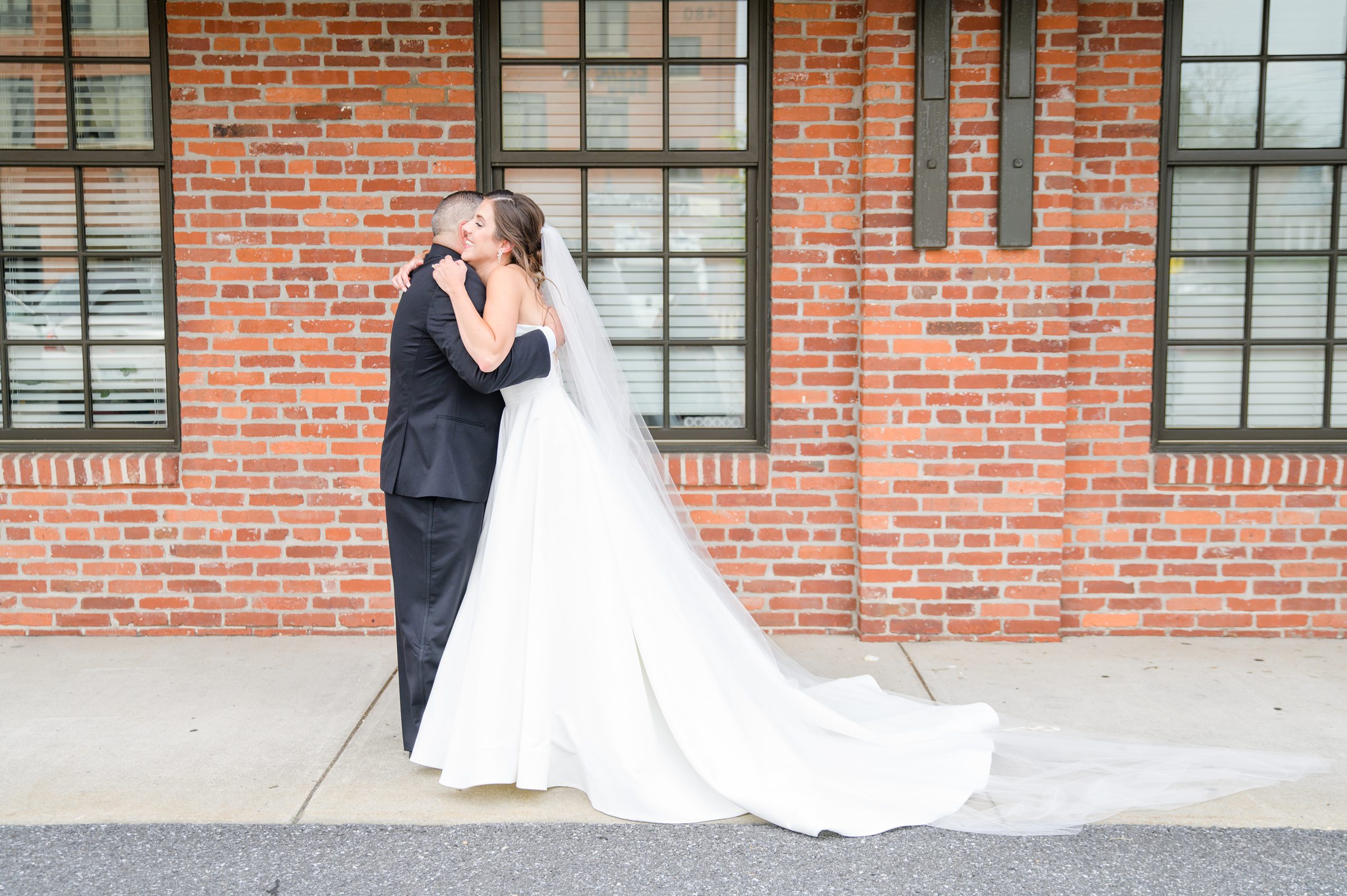 Neutral and Elegant summer wedding day at the Cork Factory Hotel in Lancaster, Pennsylvania Photographed by Baltimore Wedding Photographer Cait Kramer Photography