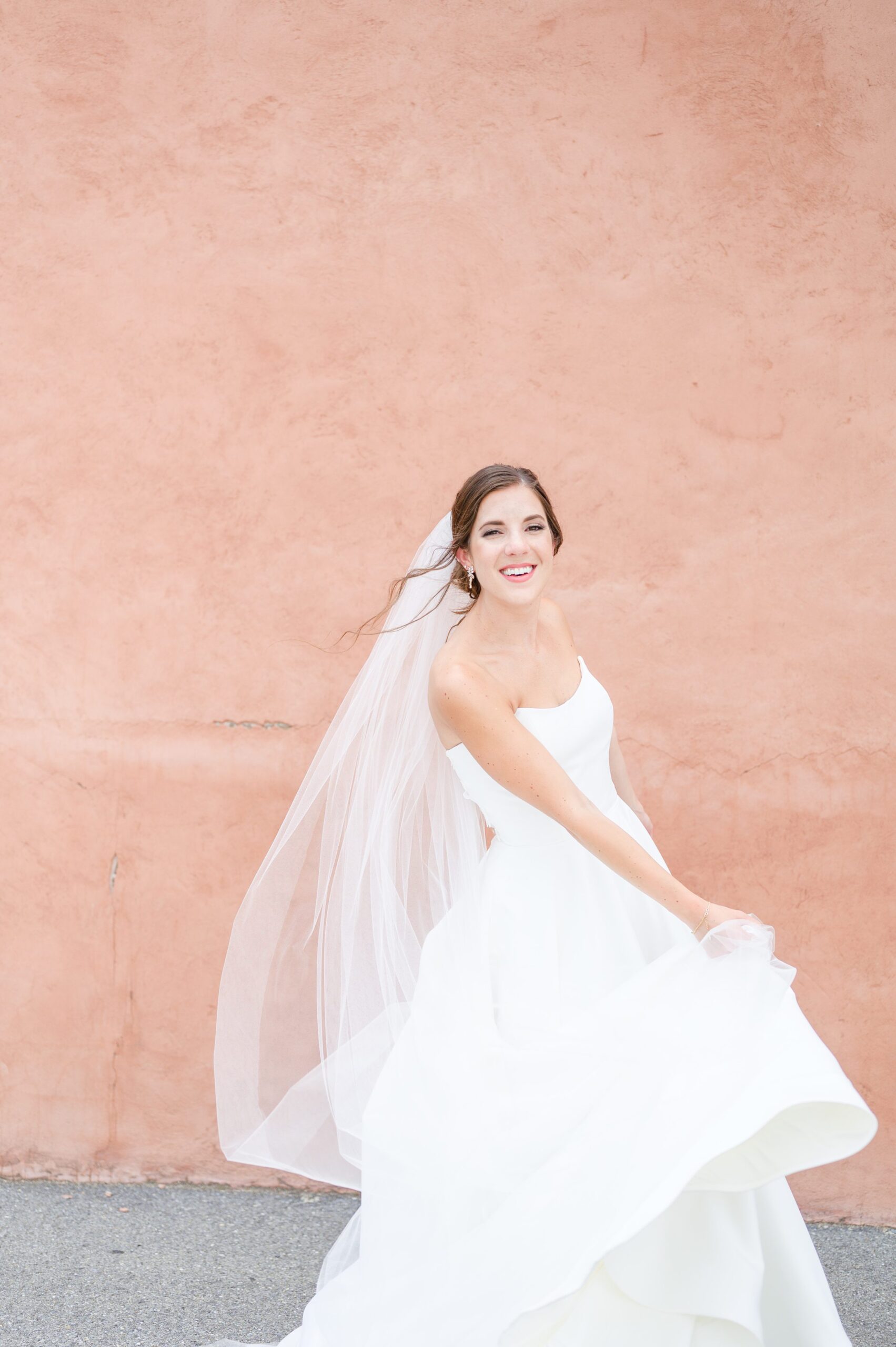 Neutral and Elegant summer wedding day at the Cork Factory Hotel in Lancaster, Pennsylvania Photographed by Baltimore Wedding Photographer Cait Kramer Photography