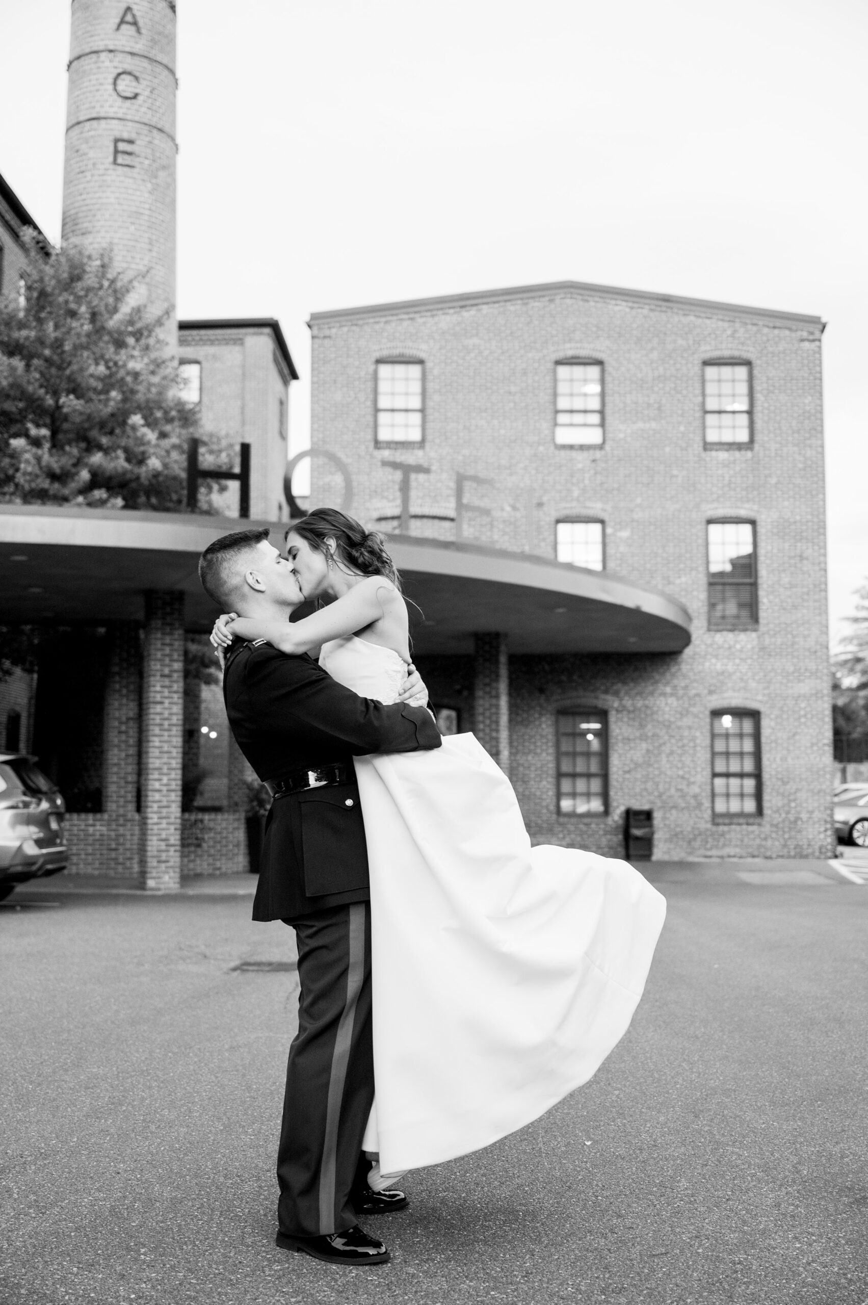 Neutral and Elegant summer wedding day at the Cork Factory Hotel in Lancaster, Pennsylvania Photographed by Baltimore Wedding Photographer Cait Kramer Photography