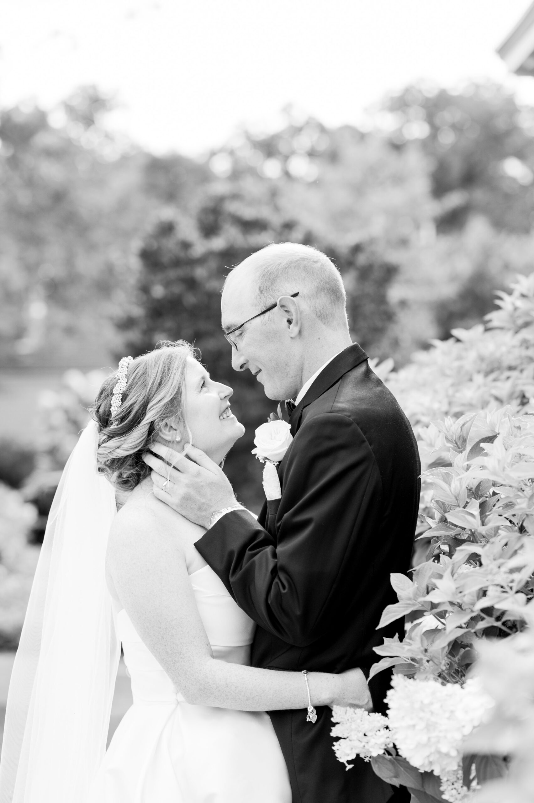 Blue and White Summer wedding day at the Philadelphia Cricket Club Photographed by Baltimore Wedding Photographer Cait Kramer Photography