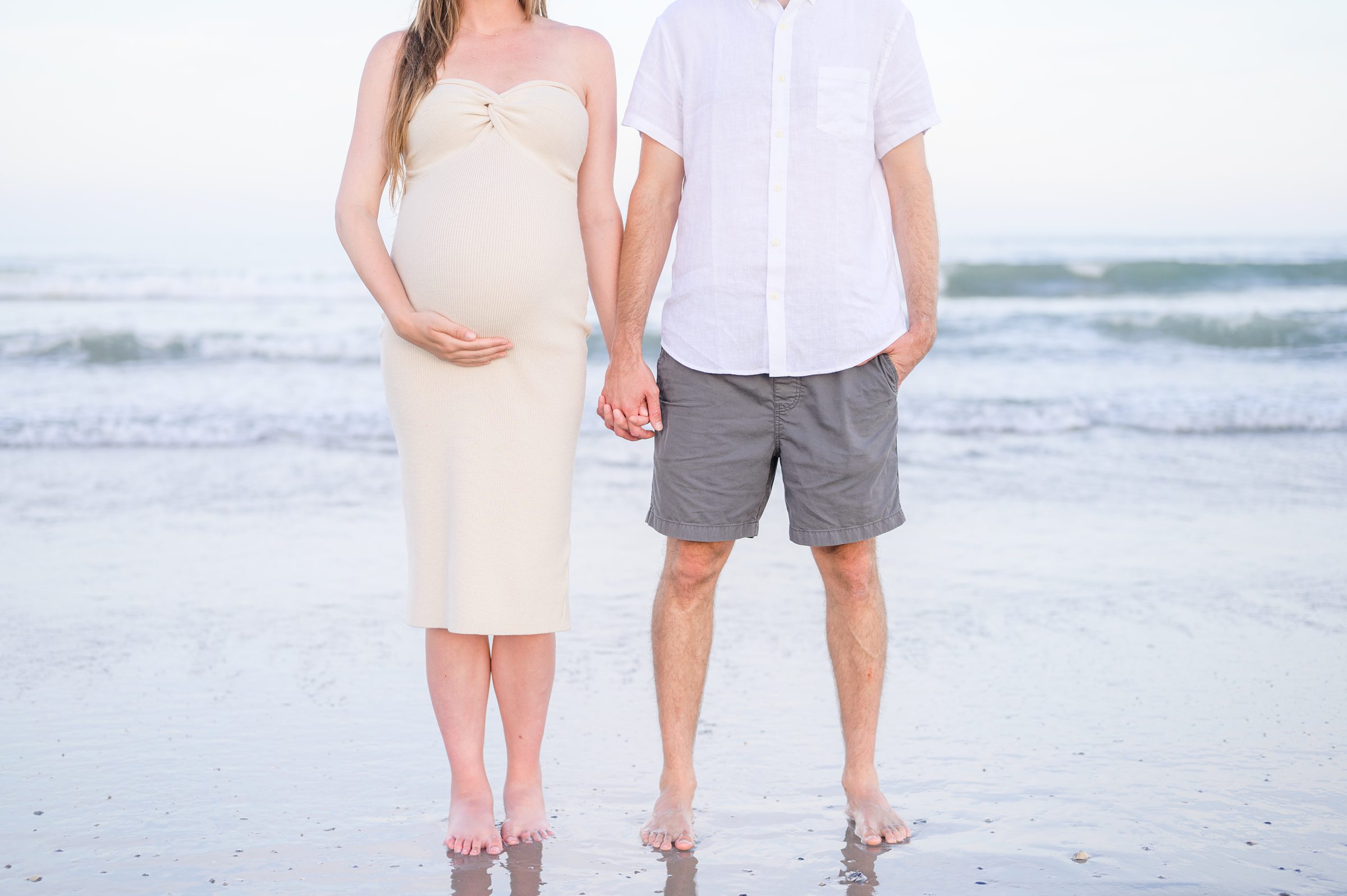 Stone Harbor Maternity Portraits in Cape May photographed by Baltimore Newborn and Family Photographer Cait Kramer Photography.