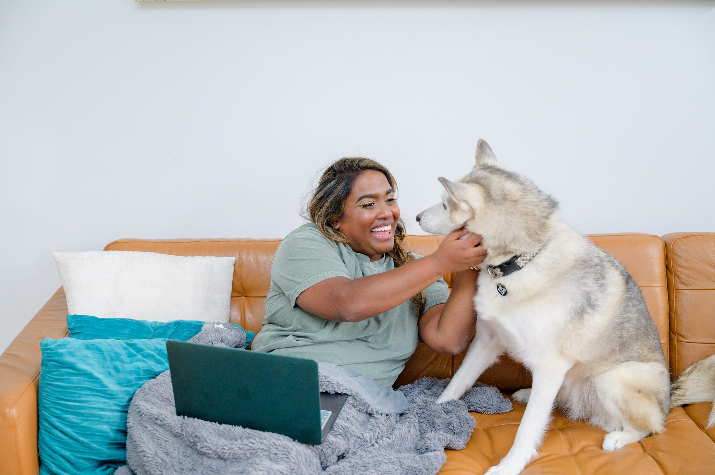 Brand session with Pearl Wellness Practice in Baltimore, Maryland photographed by Brand Photographer Cait Kramer Photography.