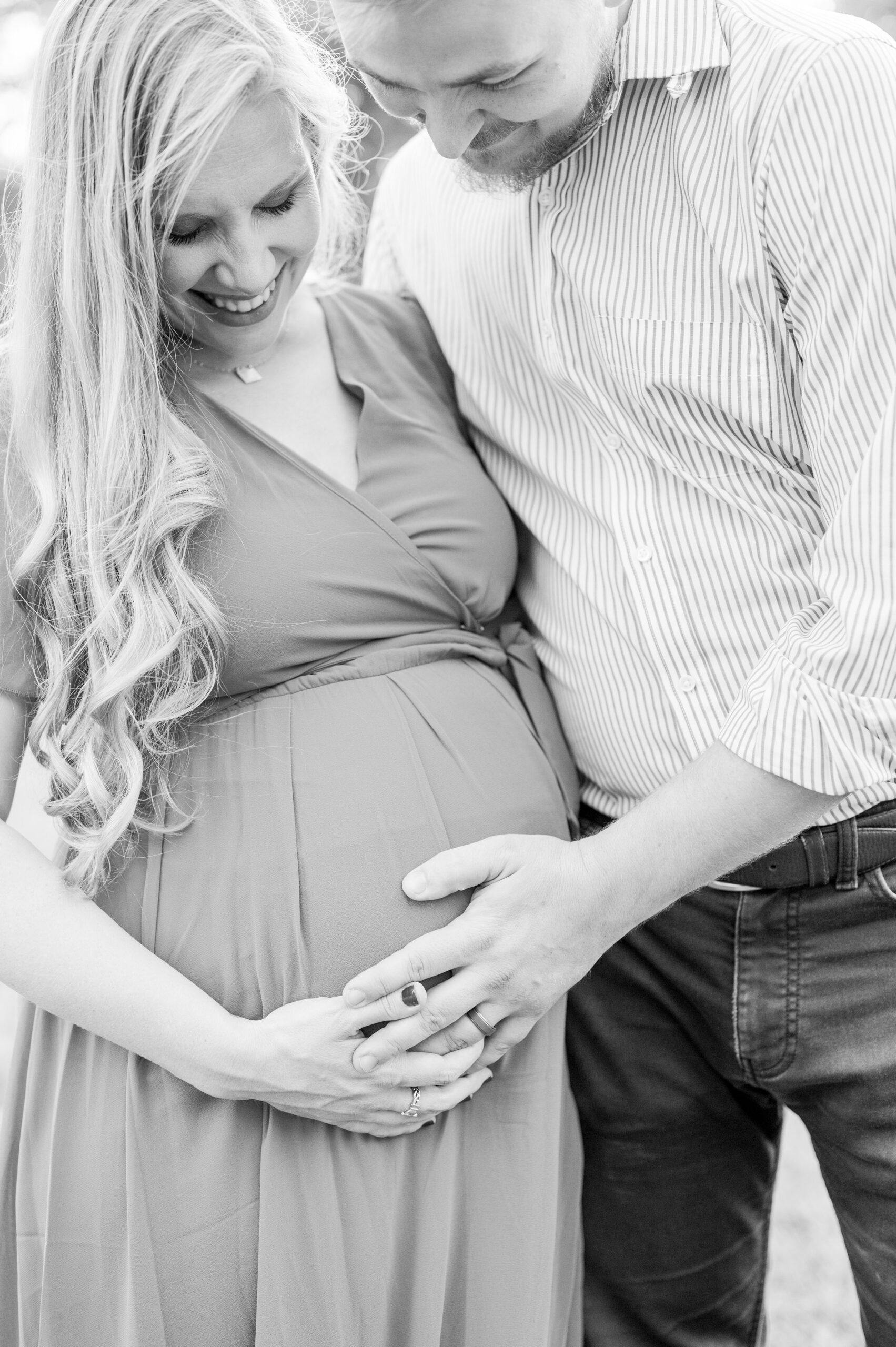 Maternity and family portrait session at Jones Point Park in Alexandria, Virginia photographed by Baltimore Maternity Photographer Cait Kramer Photography.