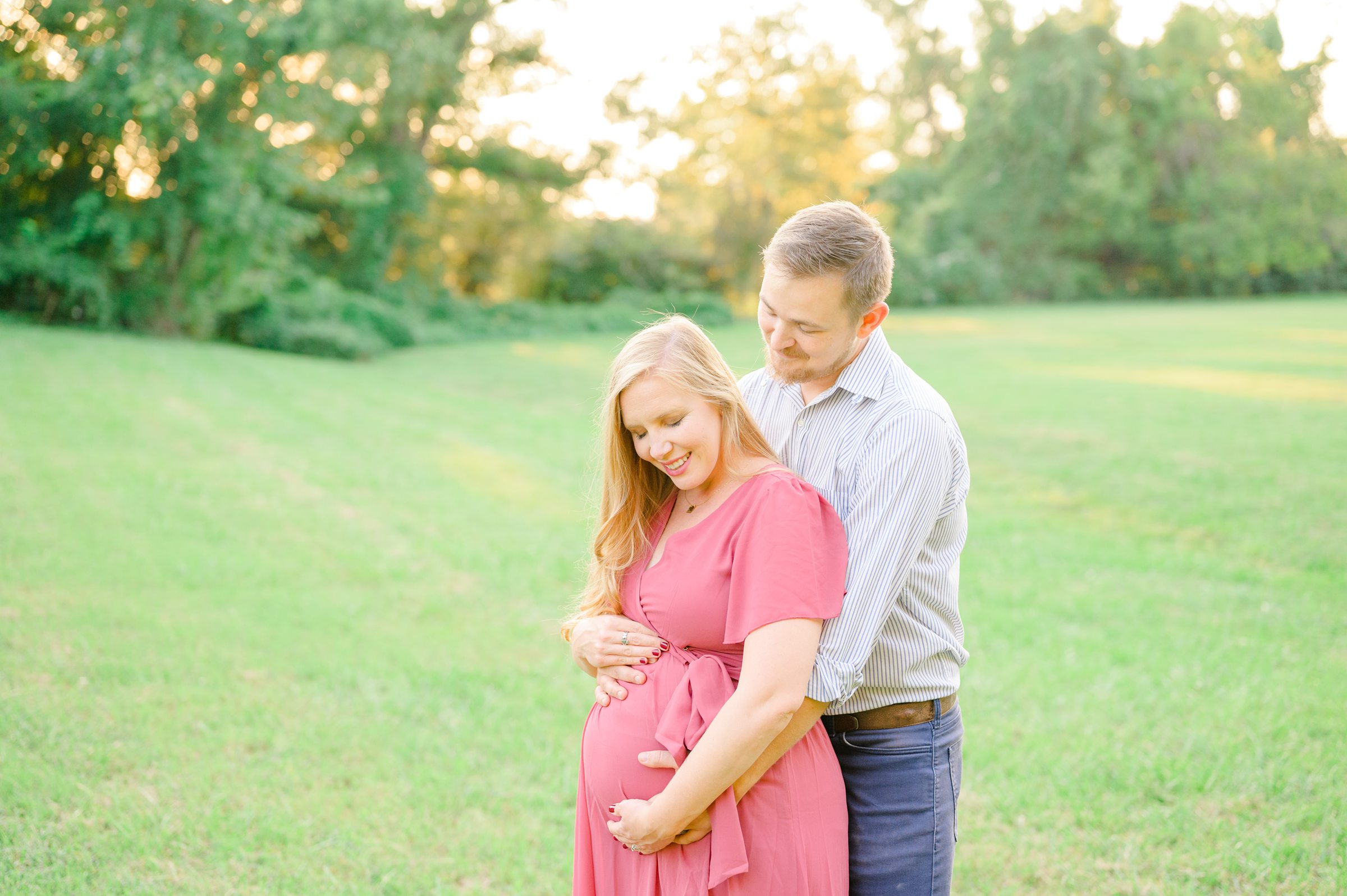 Maternity and family portrait session at Jones Point Park in Alexandria, Virginia photographed by Baltimore Maternity Photographer Cait Kramer Photography.