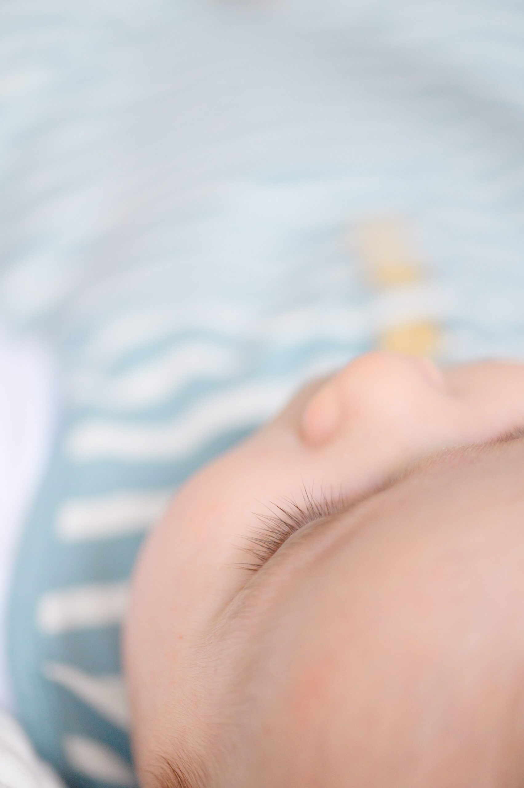 In-home newborn session in Baltimore, Maryland photographed by Cait Kramer.