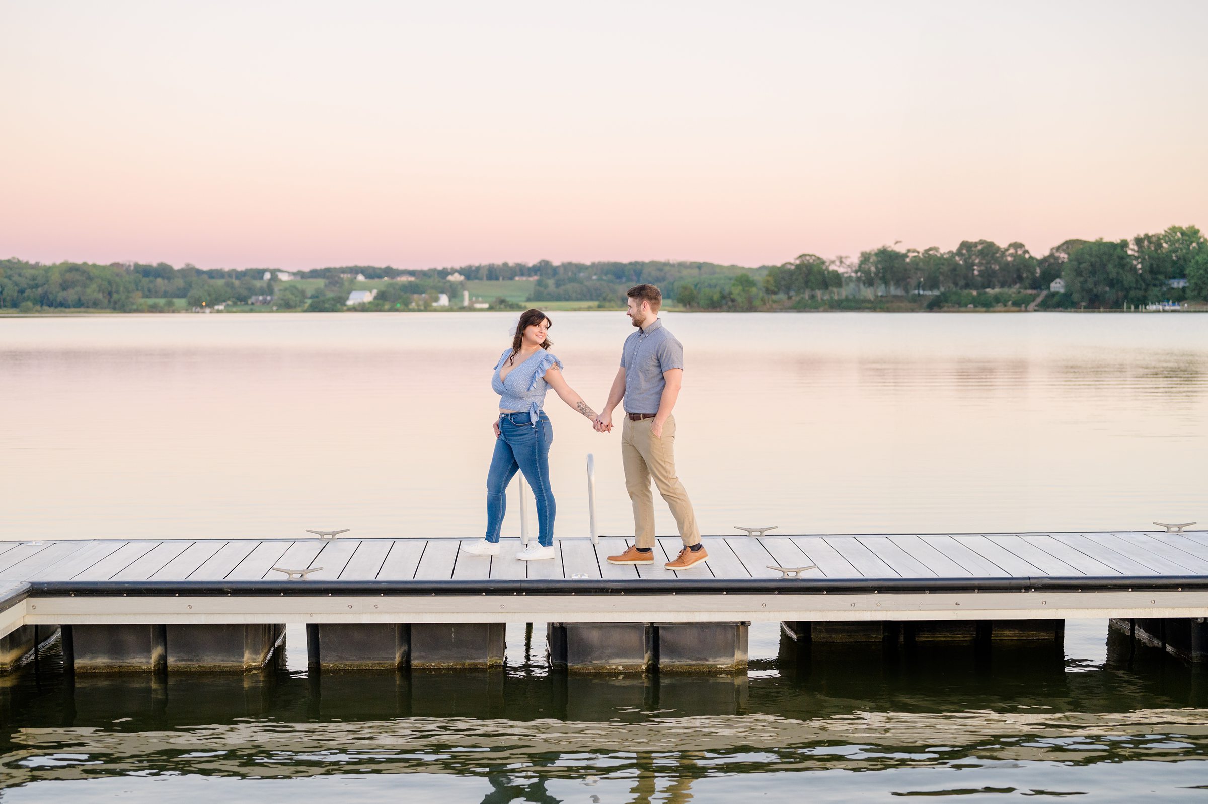 Engagement session in Southern Maryland photographed by Baltimore Wedding Photographer Cait Kramer.