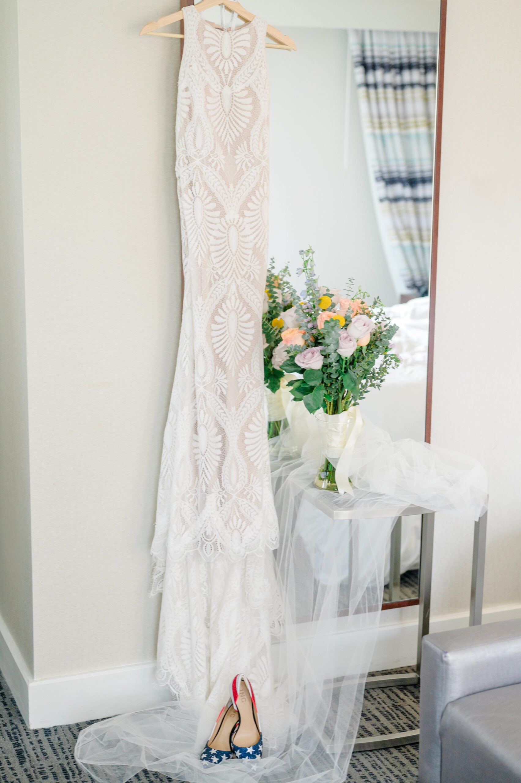 Spring Wedding at the Mount Vernon Inn Restaurant Wedding in Alexandria, Virginia photographed by Baltimore Photographer Cait Kramer Photography.