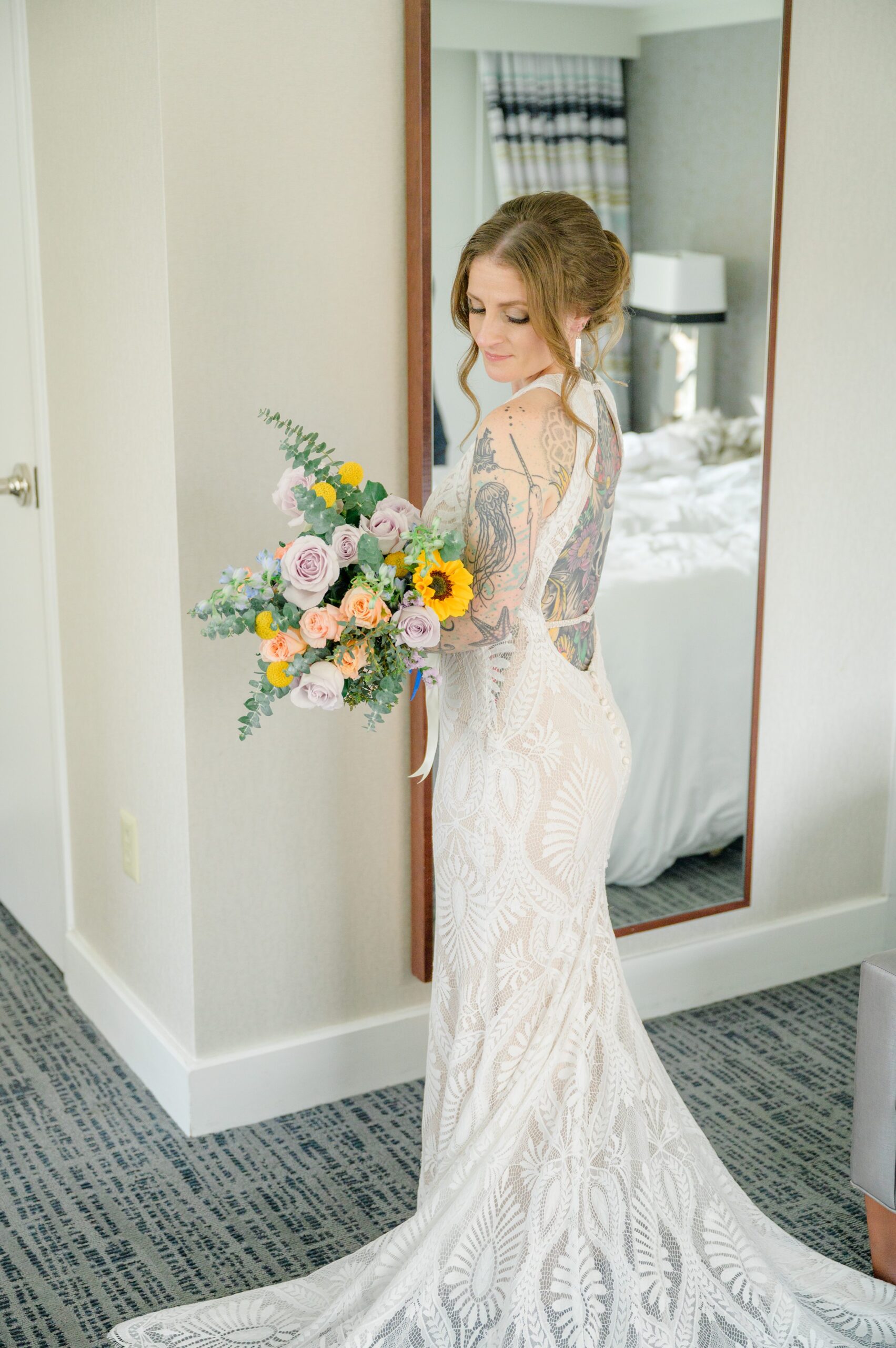 Spring Wedding at the Mount Vernon Inn Restaurant Wedding in Alexandria, Virginia photographed by Baltimore Photographer Cait Kramer Photography.