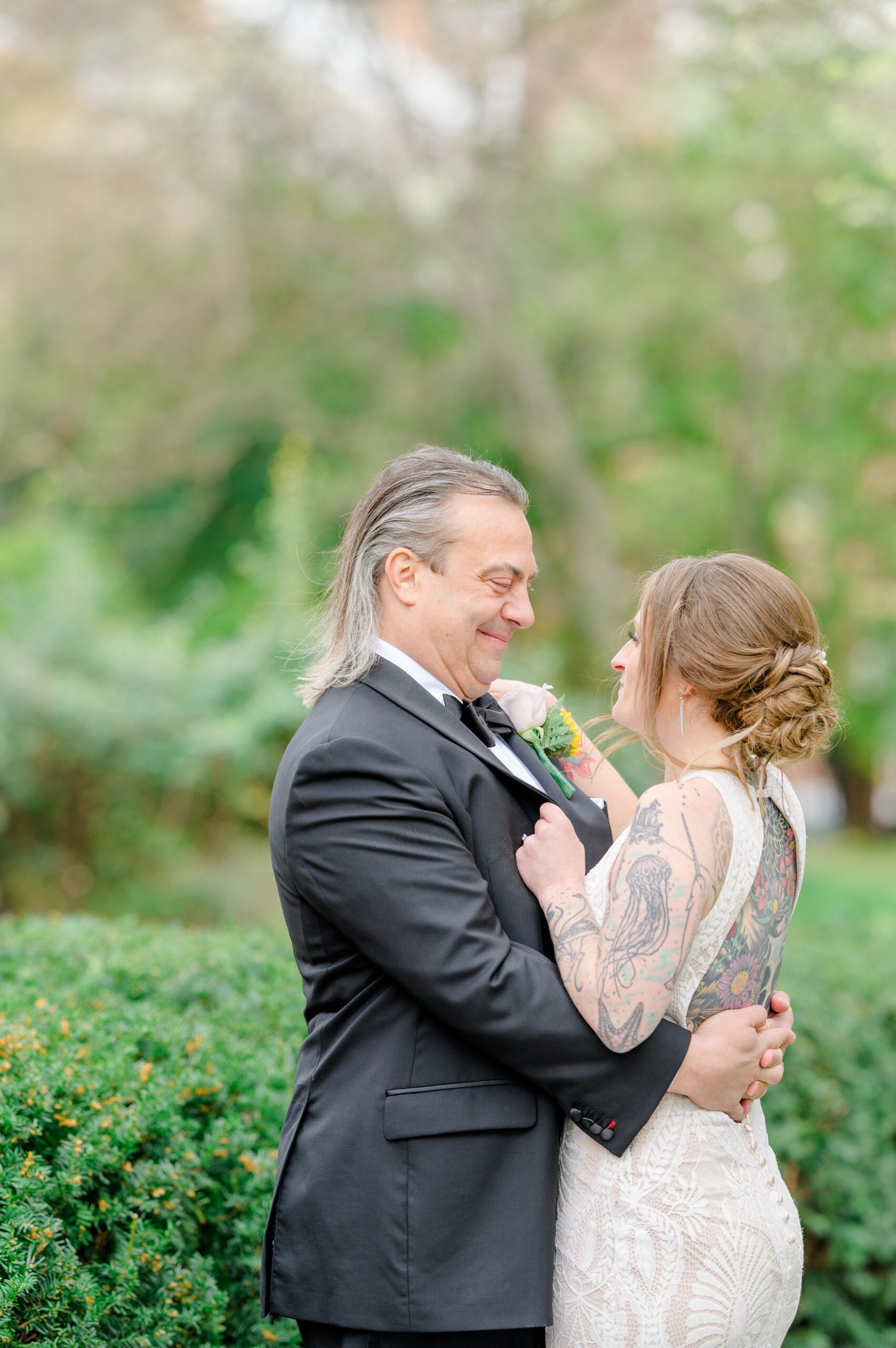 Spring Wedding at the Mount Vernon Inn Restaurant Wedding in Alexandria, Virginia photographed by Baltimore Photographer Cait Kramer Photography.