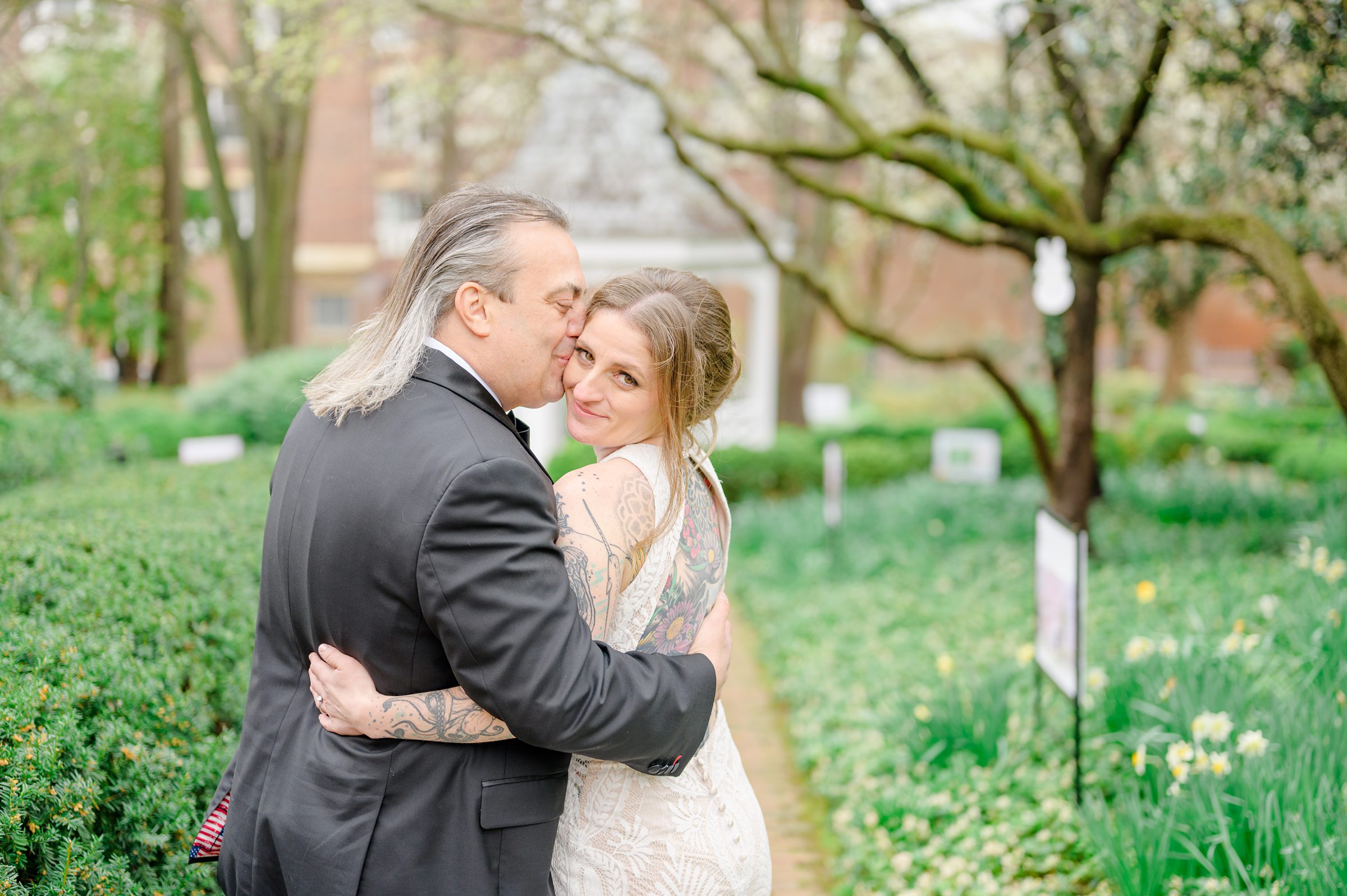 Spring Wedding at the Mount Vernon Inn Restaurant Wedding in Alexandria, Virginia photographed by Baltimore Photographer Cait Kramer Photography.