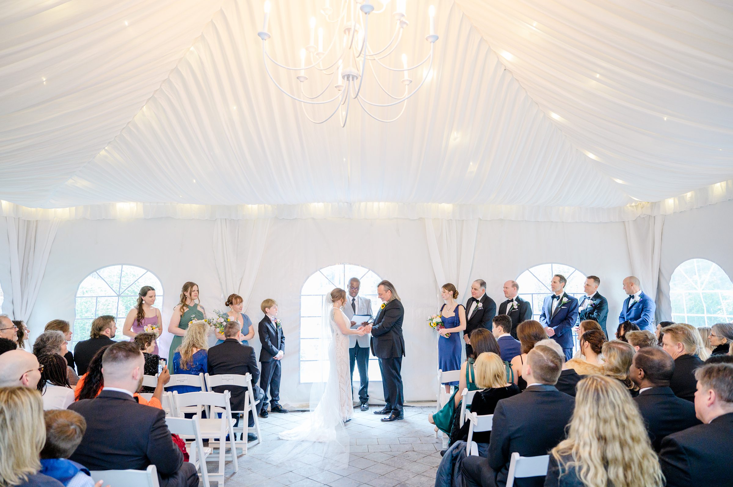 Spring Wedding at the Mount Vernon Inn Restaurant Wedding in Alexandria, Virginia photographed by Baltimore Photographer Cait Kramer Photography.