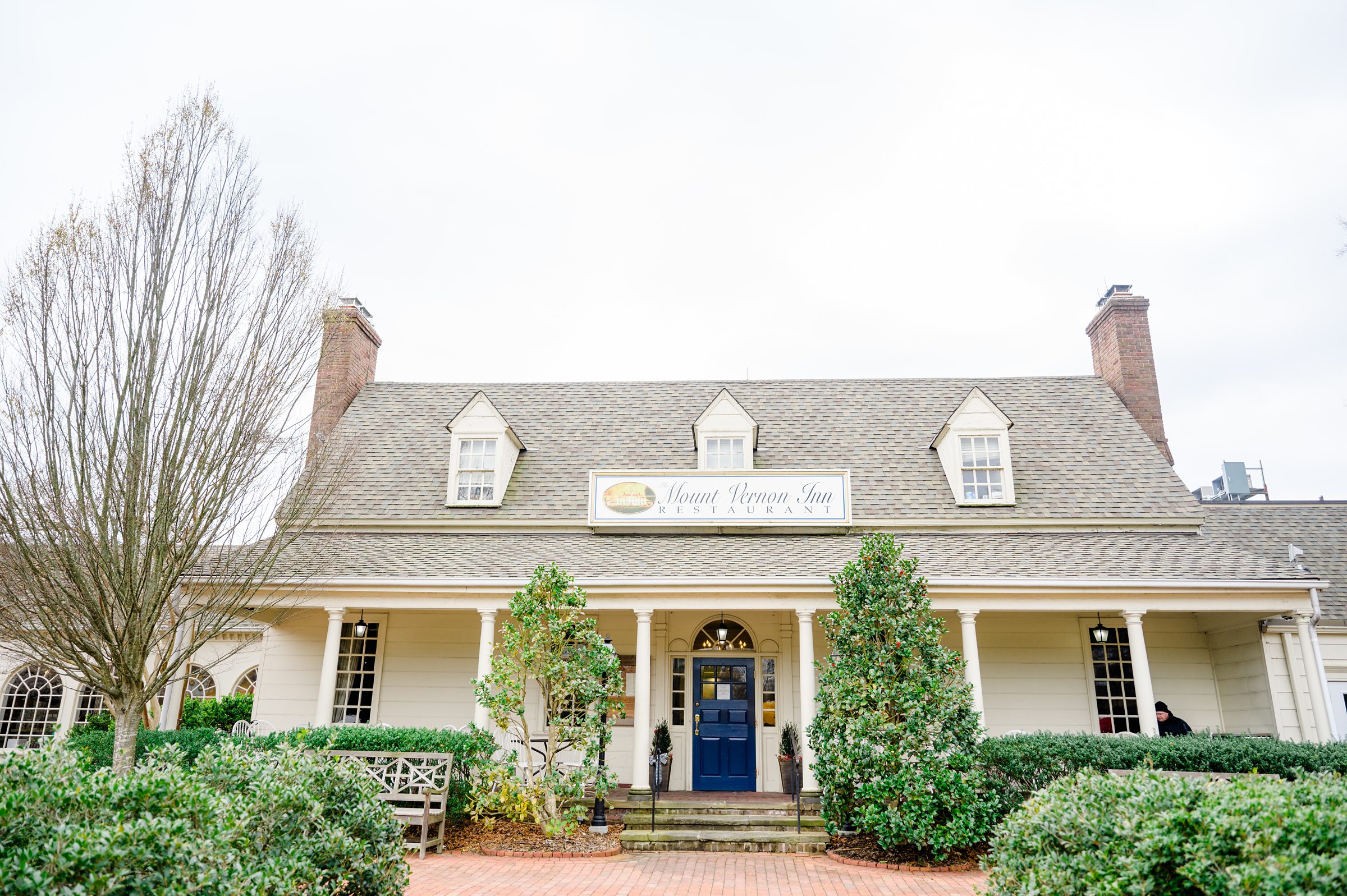 Spring Wedding at the Mount Vernon Inn Restaurant Wedding in Alexandria, Virginia photographed by Baltimore Photographer Cait Kramer Photography.