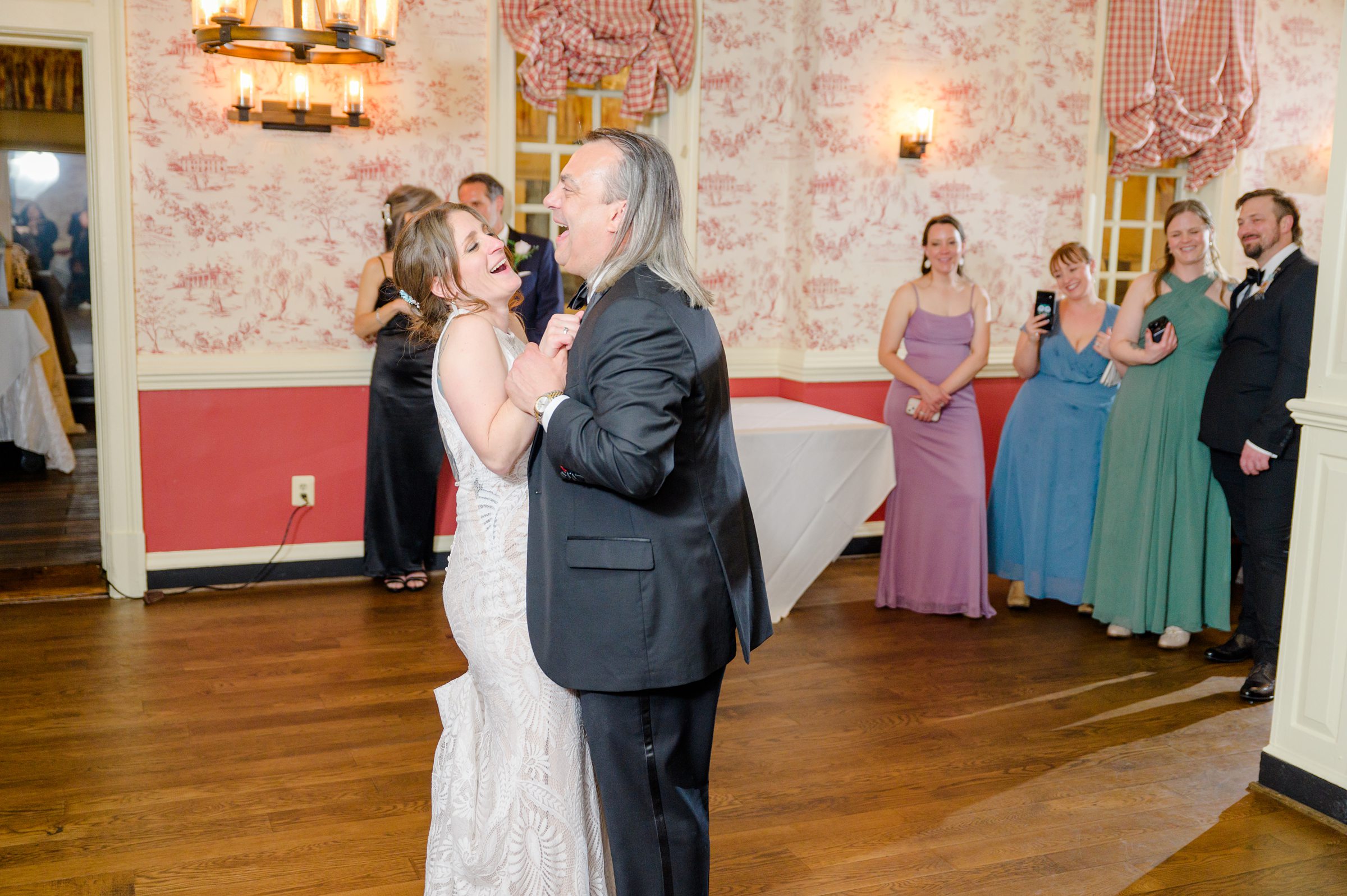 Spring Wedding in Alexandria, Virginia photographed by Baltimore Photographer Cait Kramer Photography.