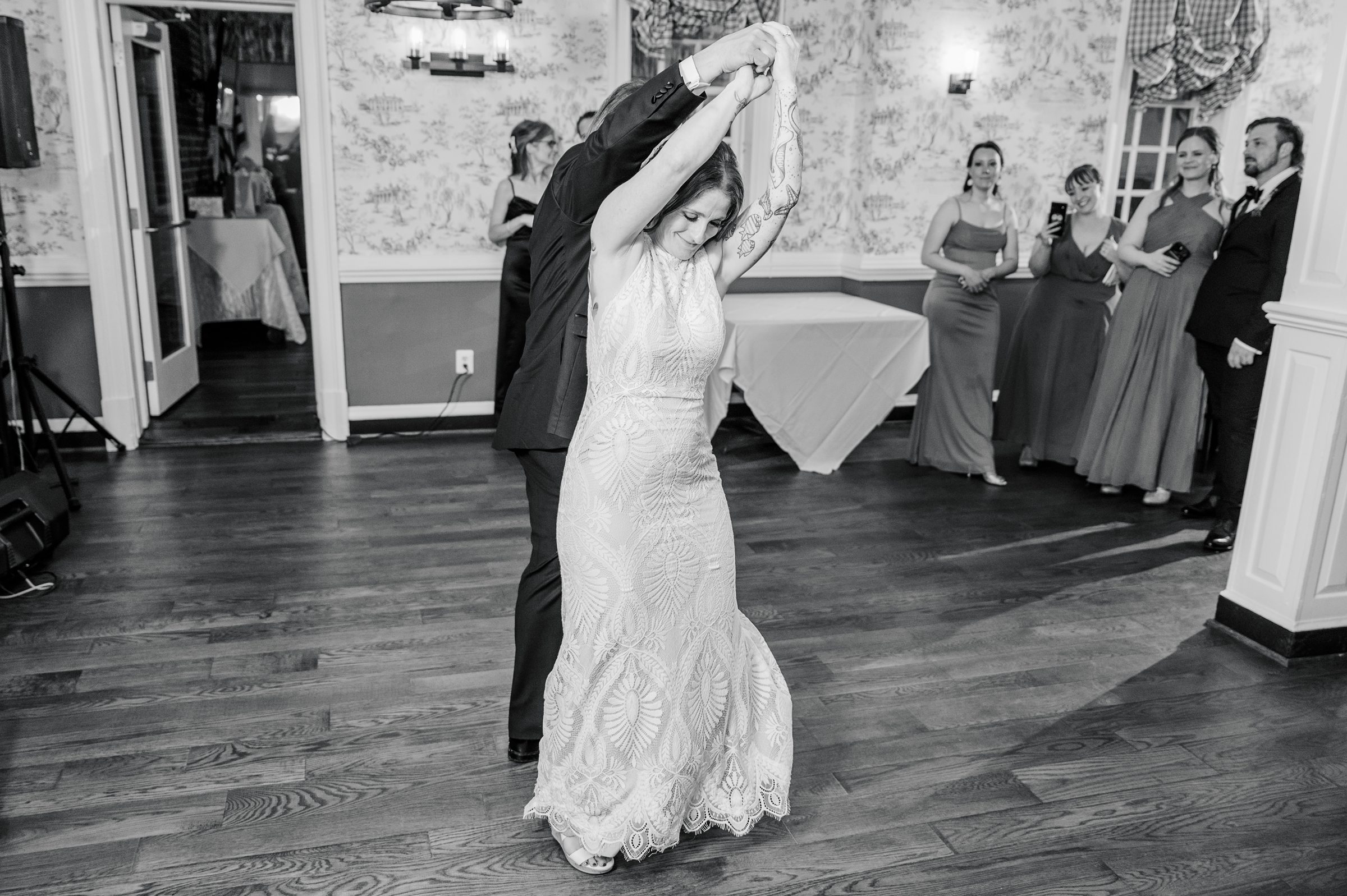 Spring Wedding in Alexandria, Virginia photographed by Baltimore Photographer Cait Kramer Photography.