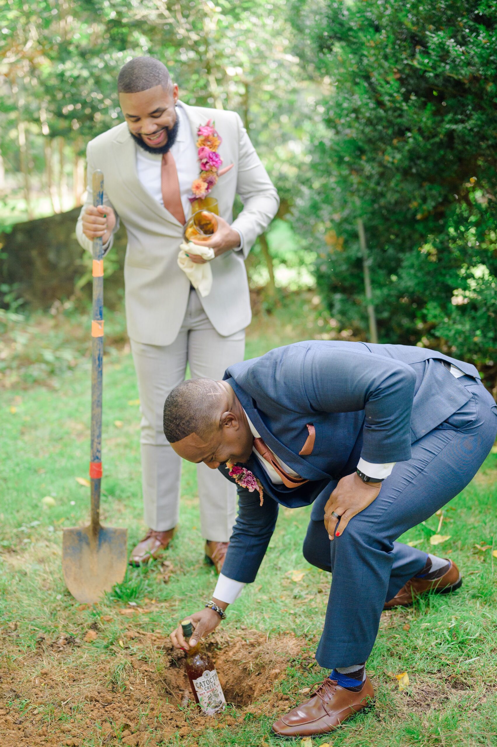 Colorful styled shoot at Rust Manor House photographed by Queer Affirming Wedding Photographer in Baltimore Cait Kramer.