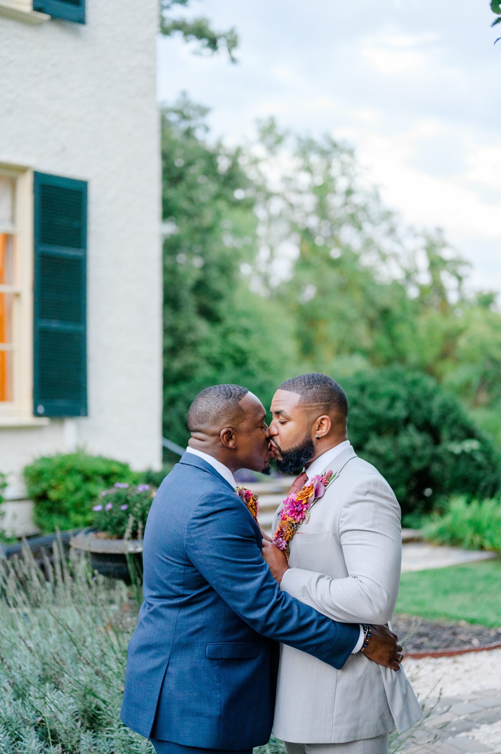 Colorful styled shoot at Rust Manor House photographed by Queer Affirming Wedding Photographer in Baltimore Cait Kramer.