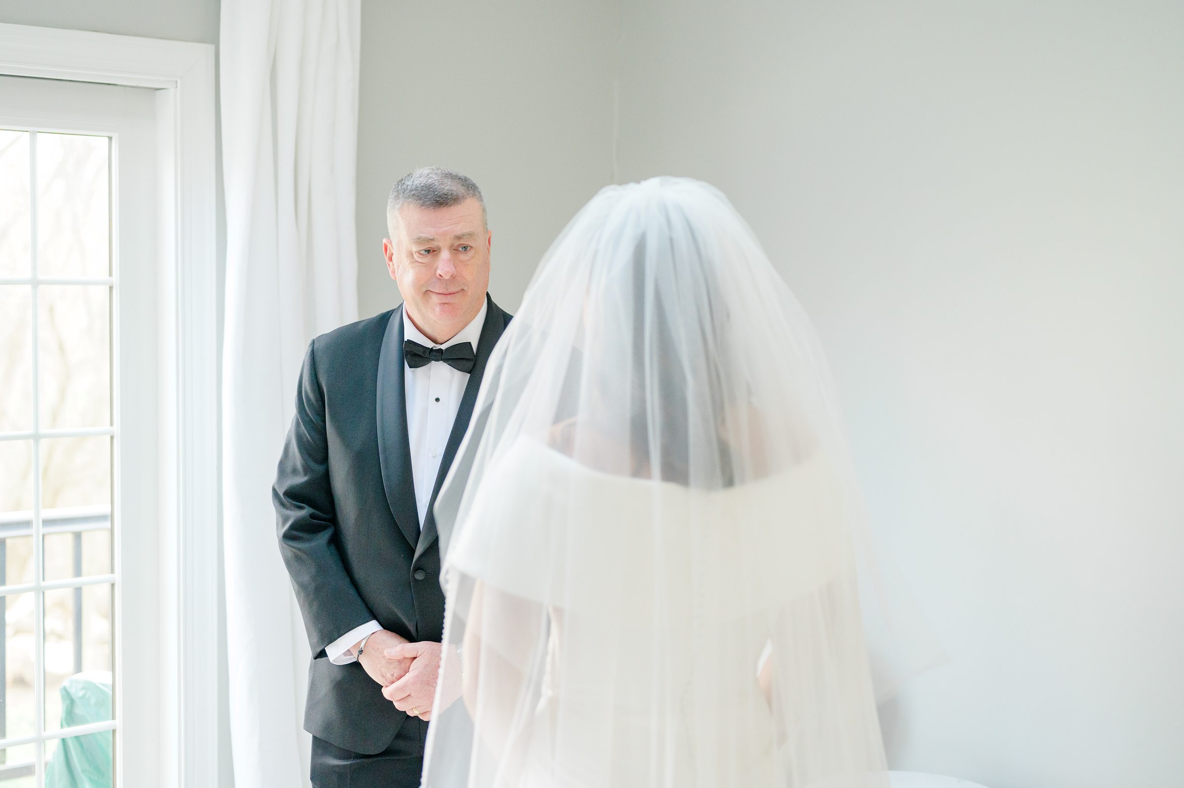 Spring wedding at the Philadelphia Cricket Club photographed by Baltimore Photographer Cait Kramer.