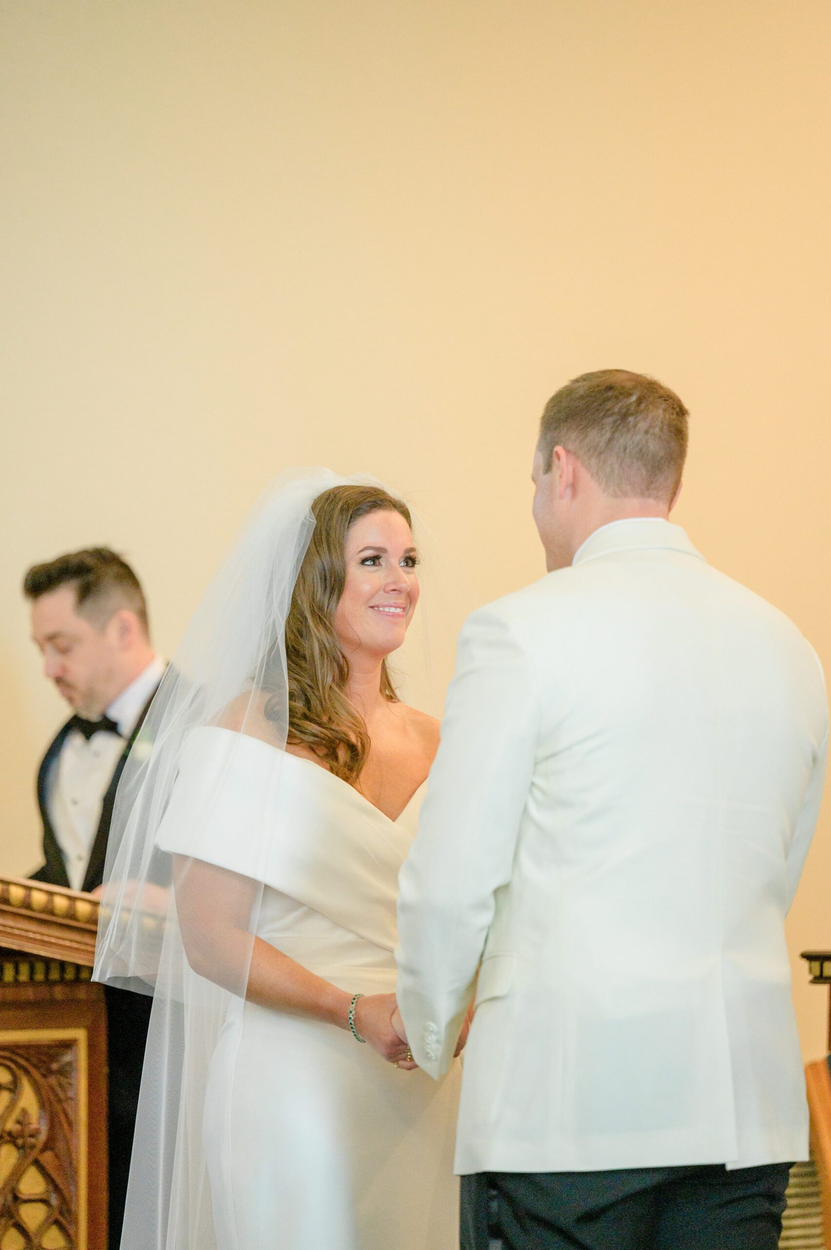 Spring wedding at the Philadelphia Cricket Club photographed by Baltimore Photographer Cait Kramer.