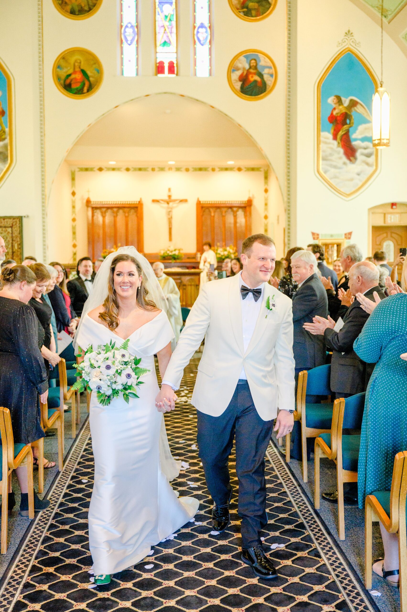 Spring wedding at the Philadelphia Cricket Club photographed by Baltimore Photographer Cait Kramer.