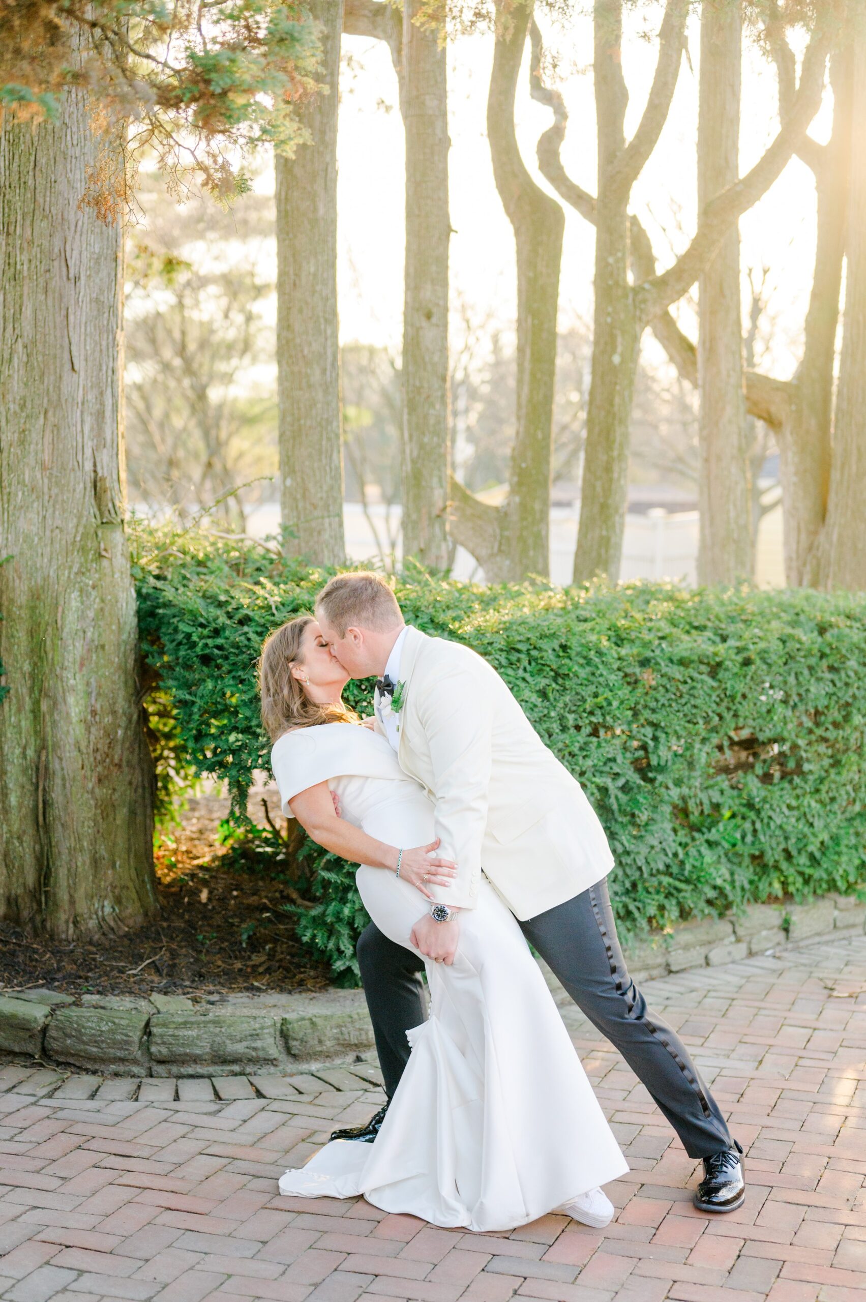 Spring wedding at the Philadelphia Cricket Club photographed by Baltimore Photographer Cait Kramer.