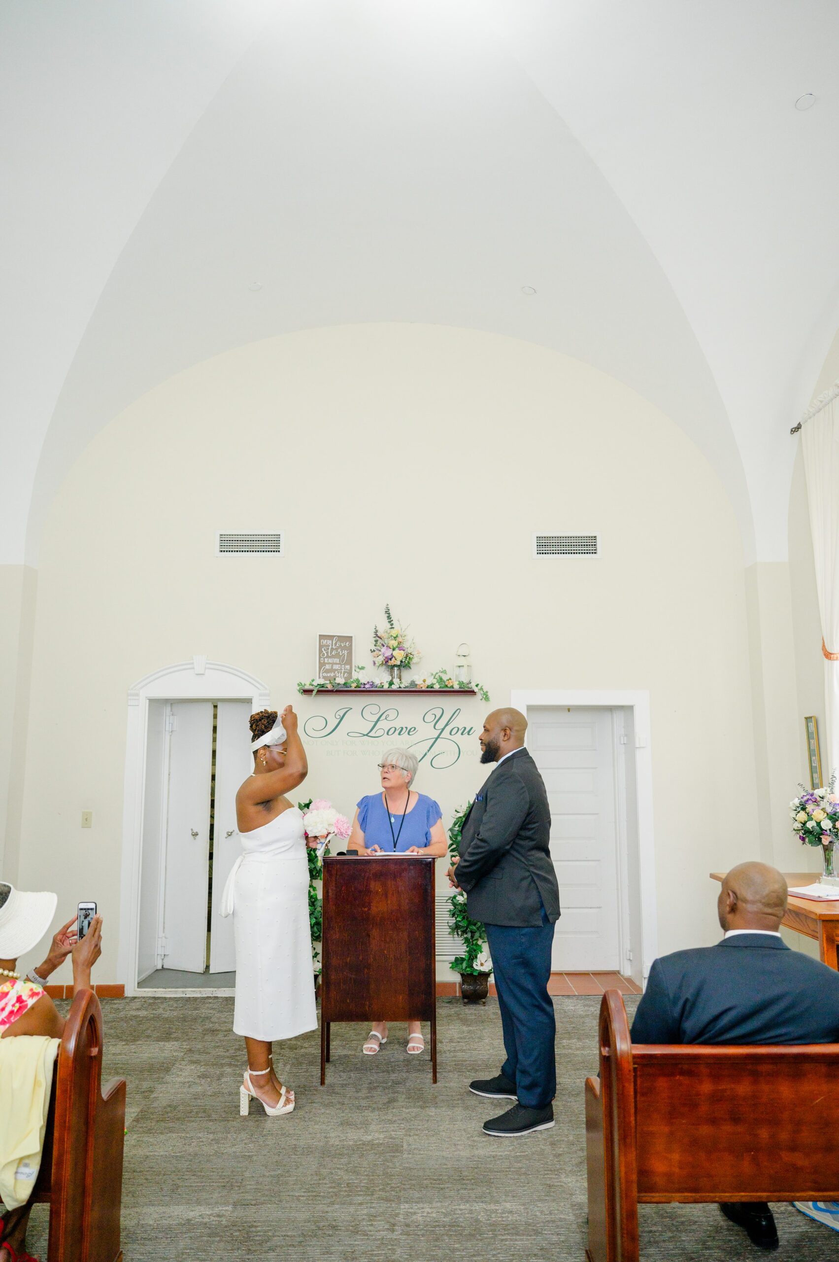 Intimate elopement in the historic Annapolis, Maryland photographed by Baltimore Wedding Photographer Cait Kramer.