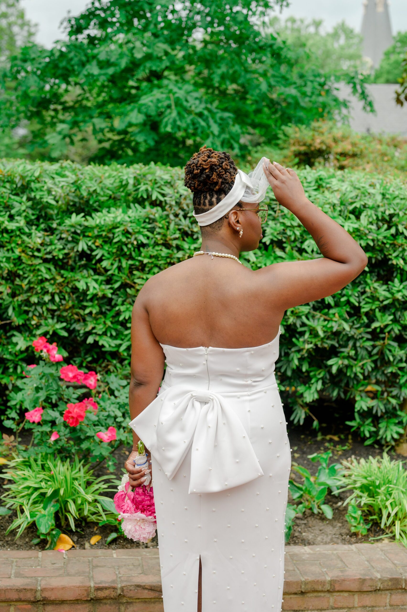 Intimate elopement in the historic Annapolis, Maryland photographed by Baltimore Wedding Photographer Cait Kramer.