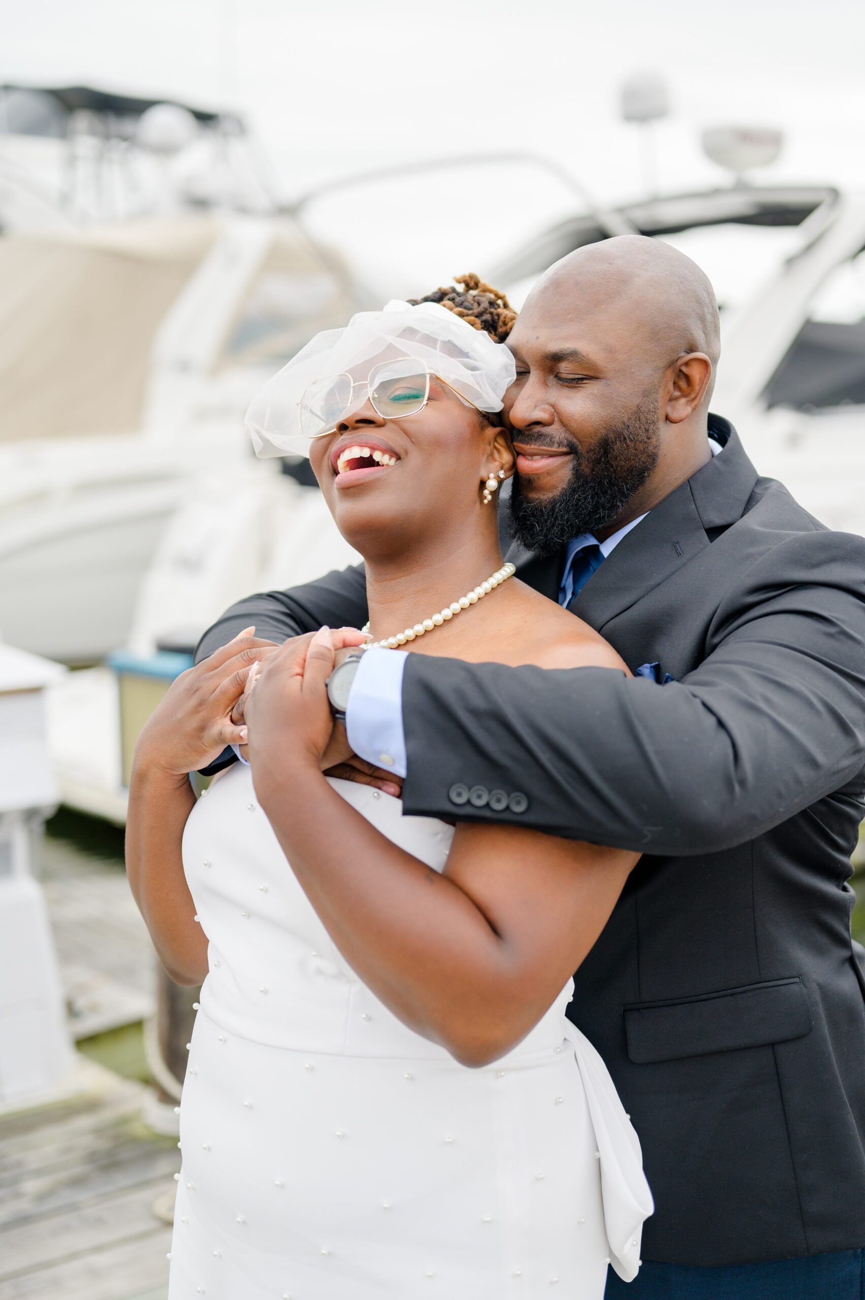 Intimate elopement in the historic Annapolis, Maryland photographed by Baltimore Wedding Photographer Cait Kramer.