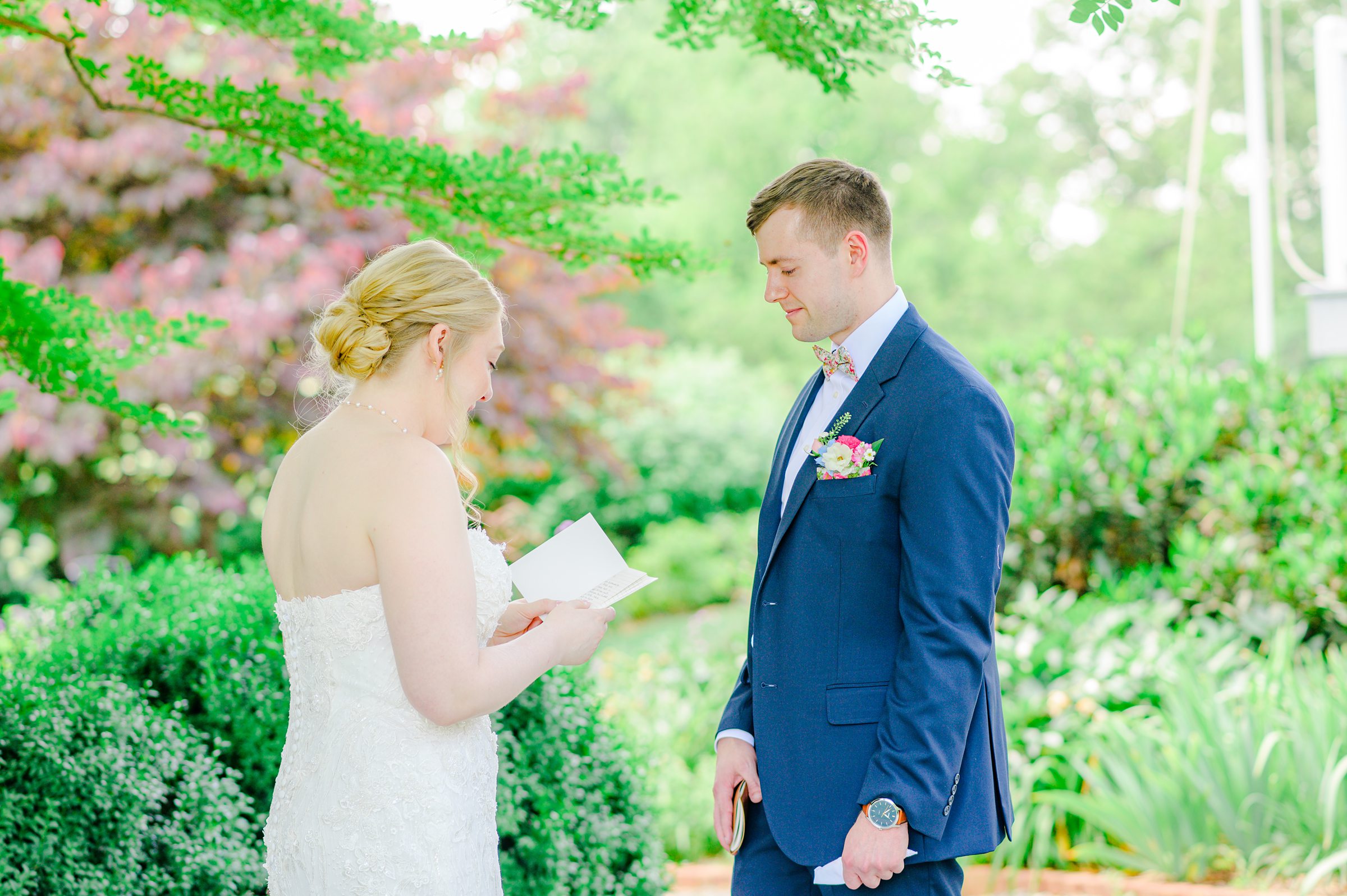 Intimate Clifton Inn Wedding in Charlottesville, Virginia photographed by Baltimore Wedding Photographer Cait Kramer.