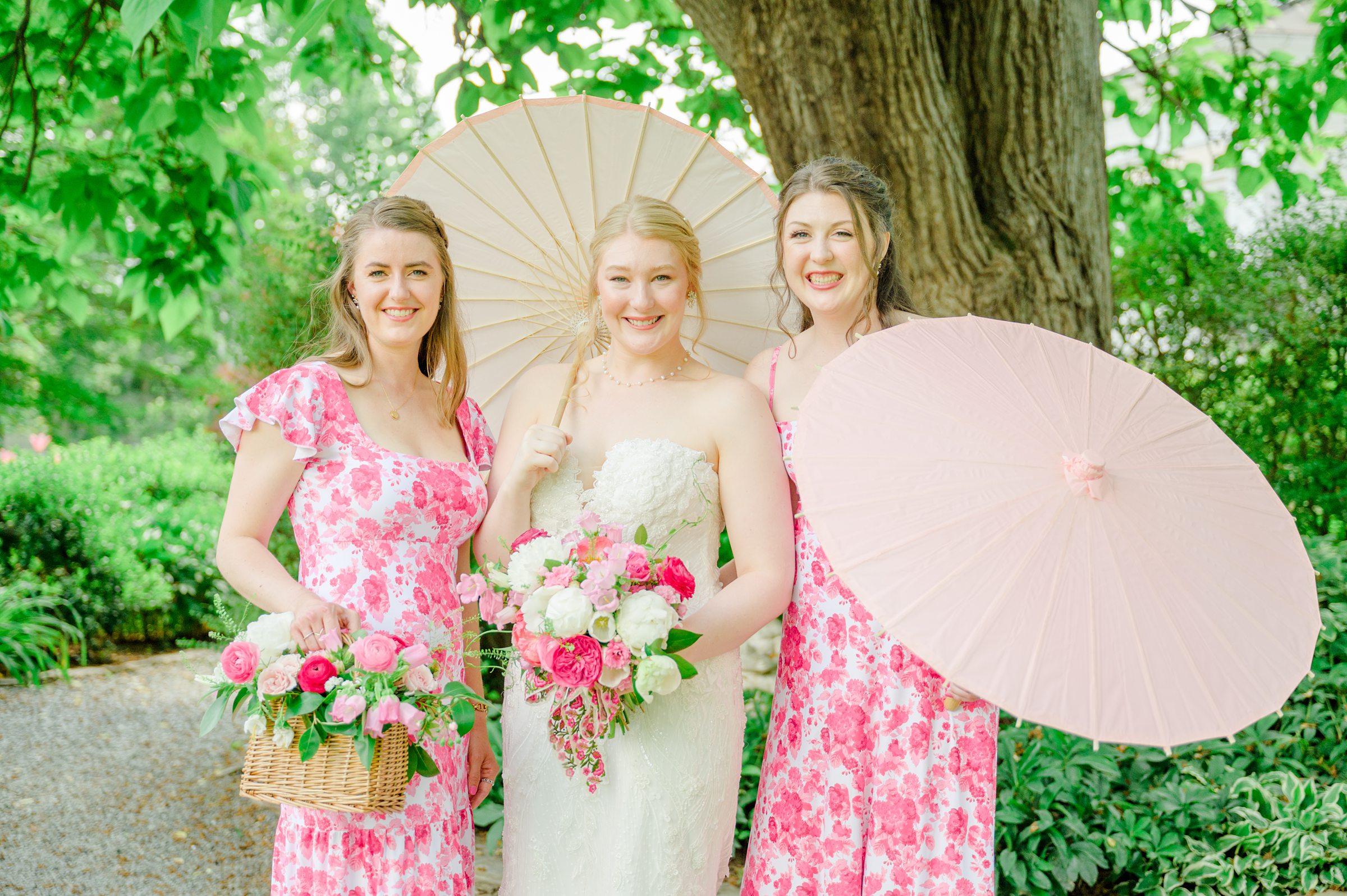 Intimate Clifton Inn Wedding in Charlottesville, Virginia photographed by Baltimore Wedding Photographer Cait Kramer.