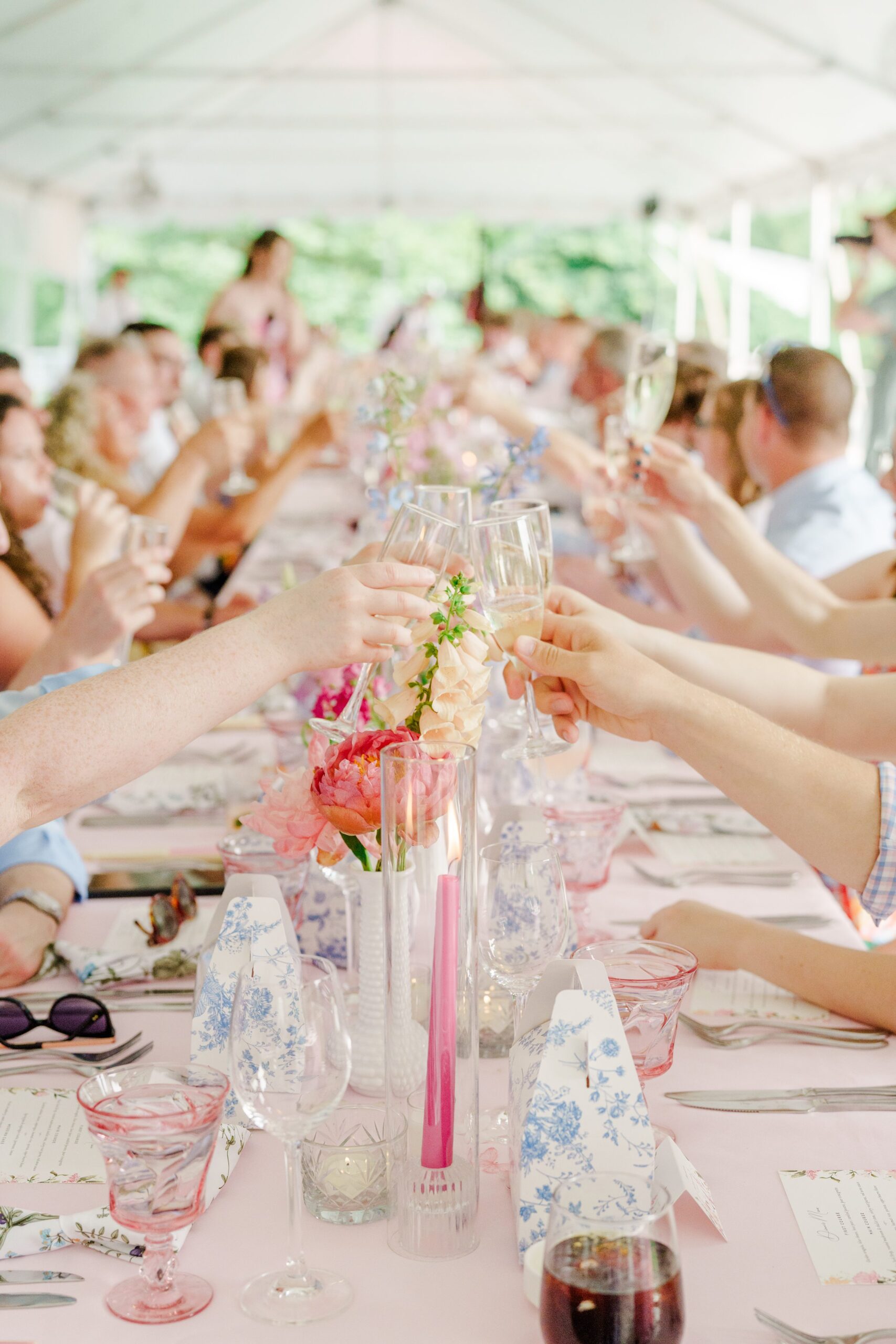 Intimate Clifton Inn Wedding in Charlottesville, Virginia photographed by Baltimore Wedding Photographer Cait Kramer.