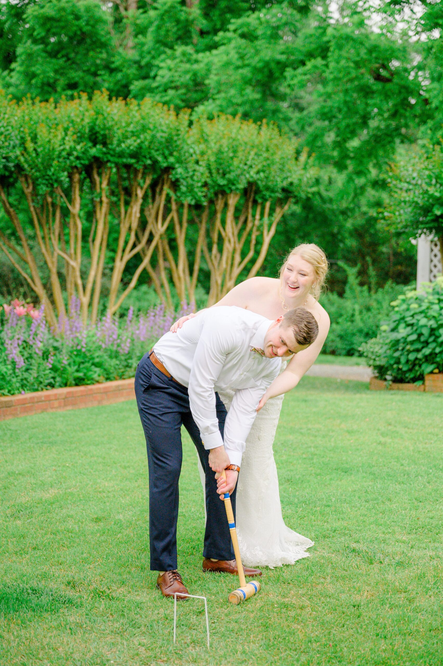 Intimate Clifton Inn Wedding in Charlottesville, Virginia photographed by Baltimore Wedding Photographer Cait Kramer.